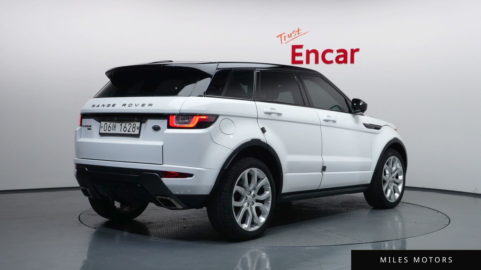 Land Rover Range Rover Evoque 2018 — миниатюра 2