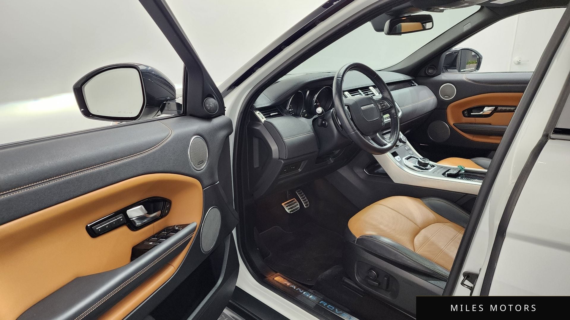 Land Rover Range Rover Evoque 2018 — миниатюра 10