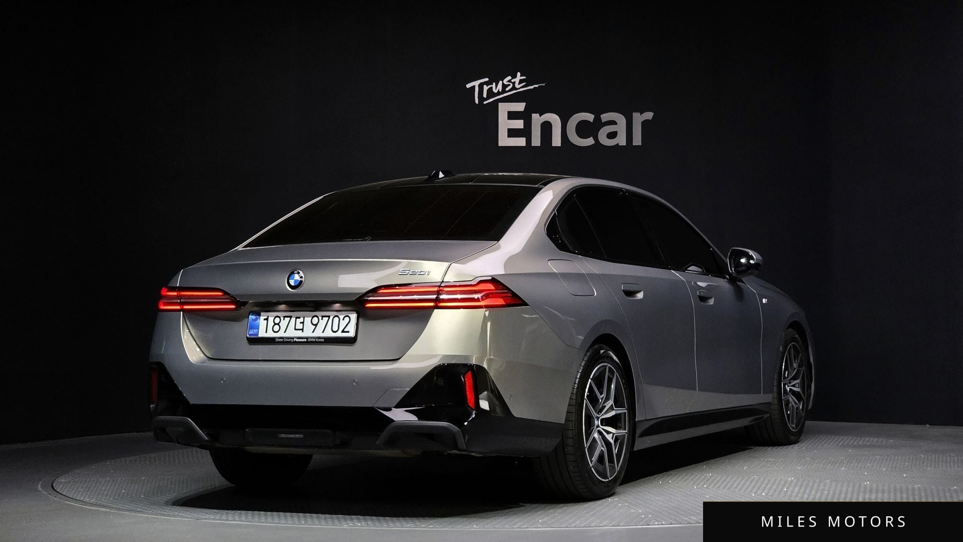 BMW 5 Series (G60) 2025 — миниатюра 2