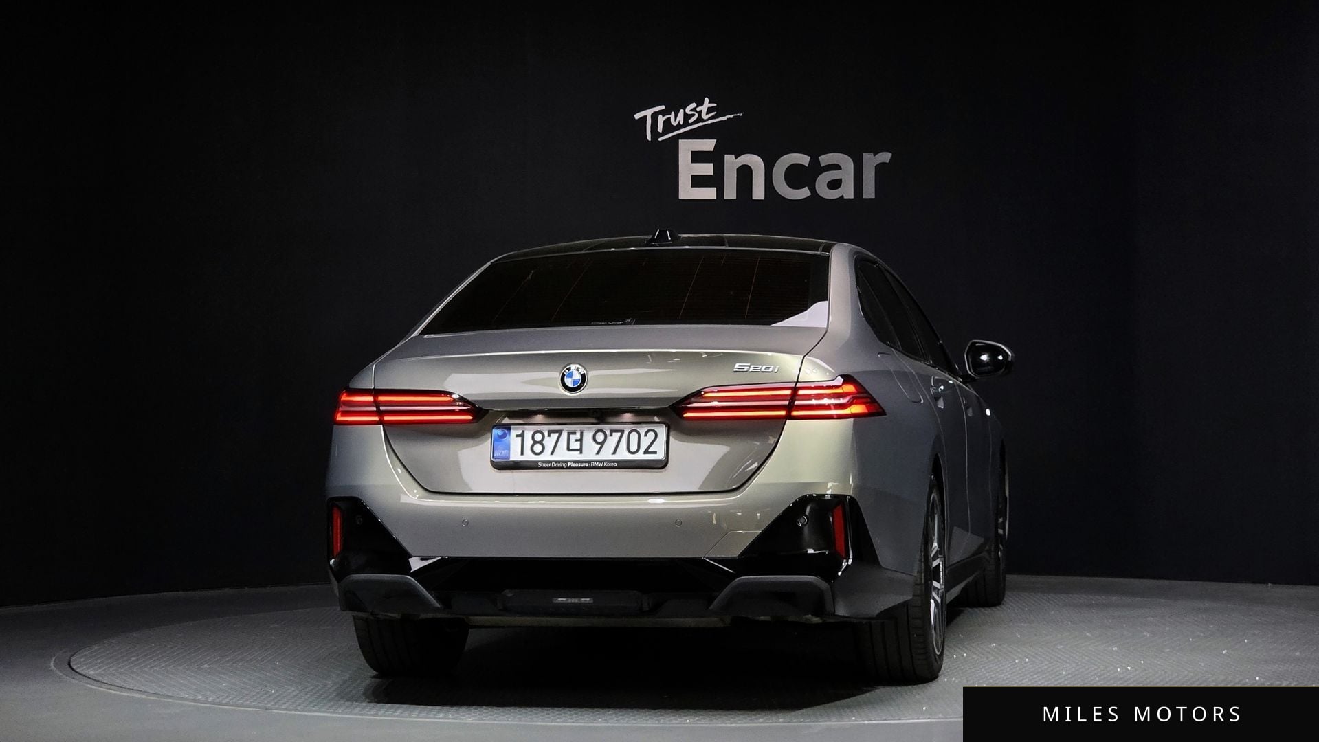 BMW 5 Series (G60) 2025 — миниатюра 4