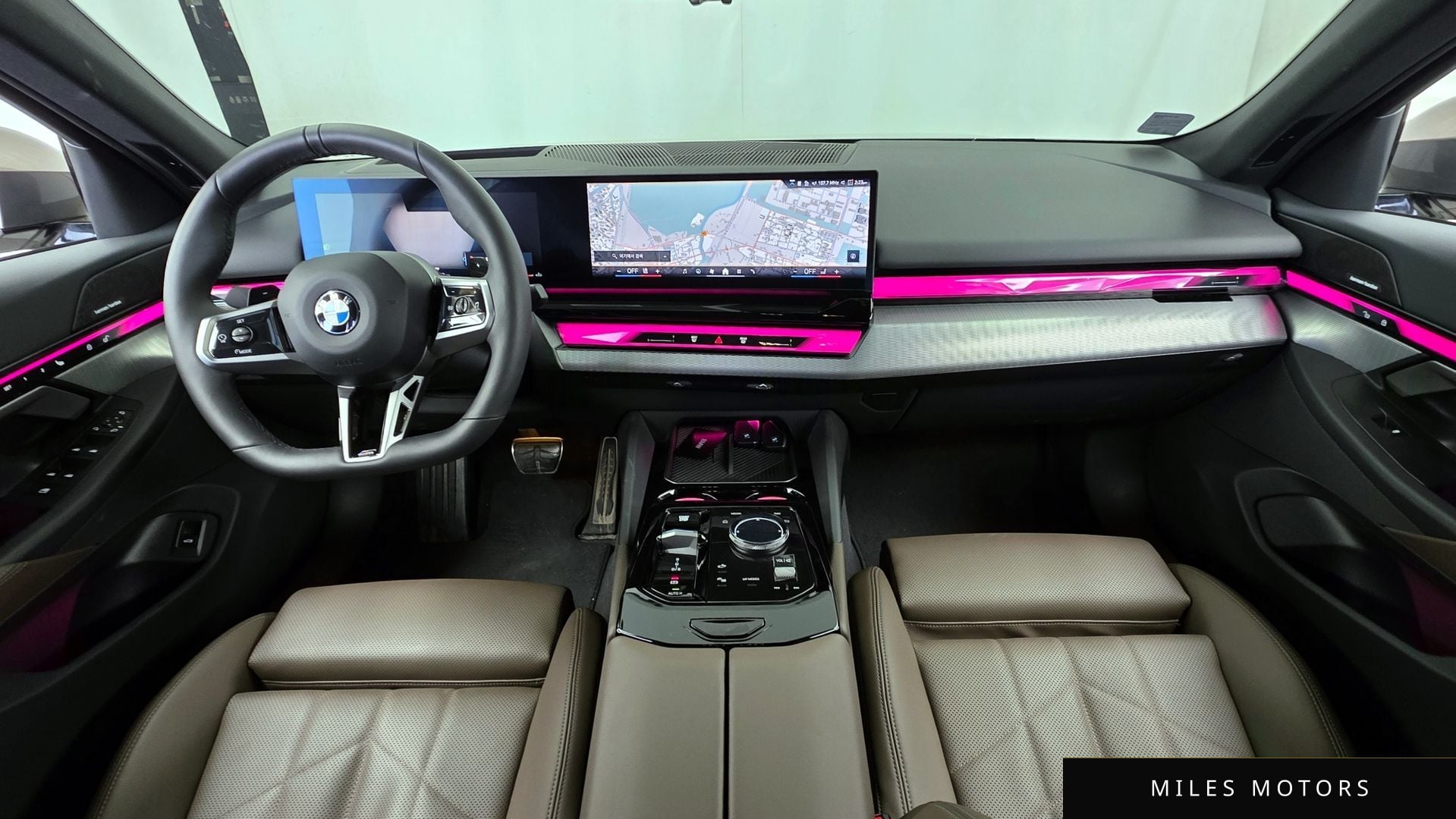 BMW 5 Series (G60) 2025 — миниатюра 10