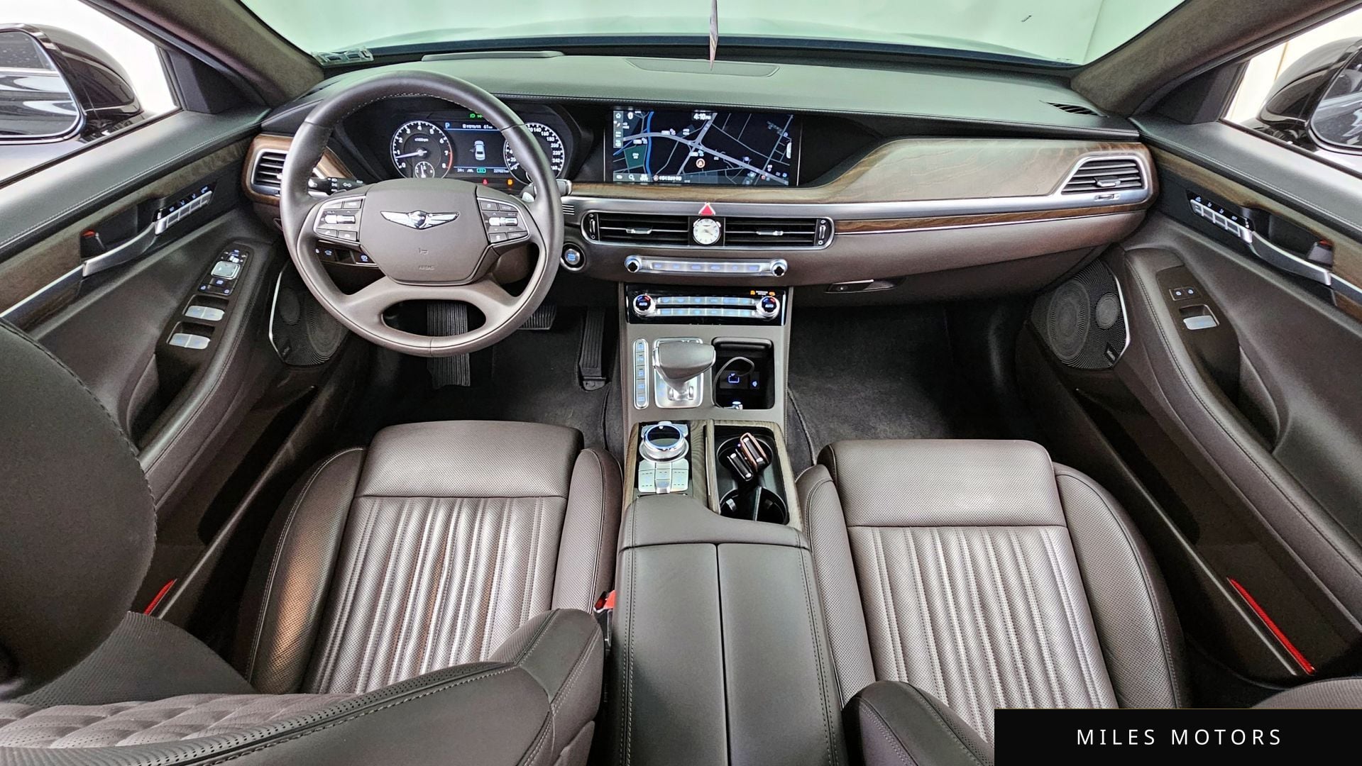 Genesis G90 2019 — миниатюра 7