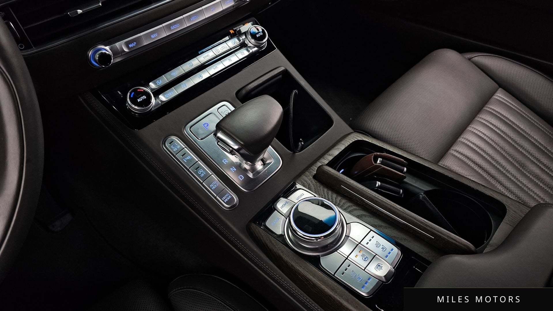 Genesis G90 2019 — миниатюра 9