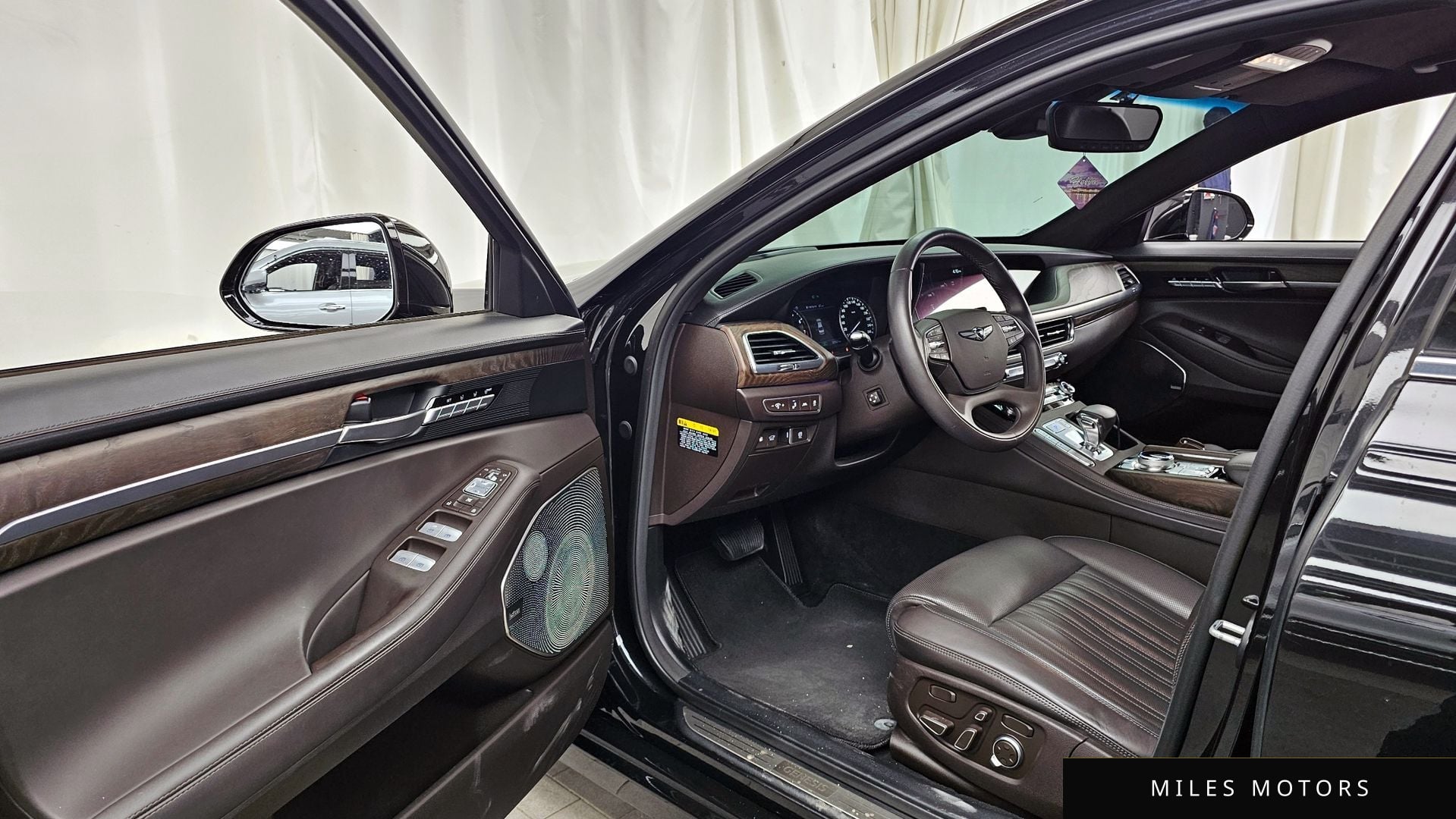 Genesis G90 2019 — миниатюра 10