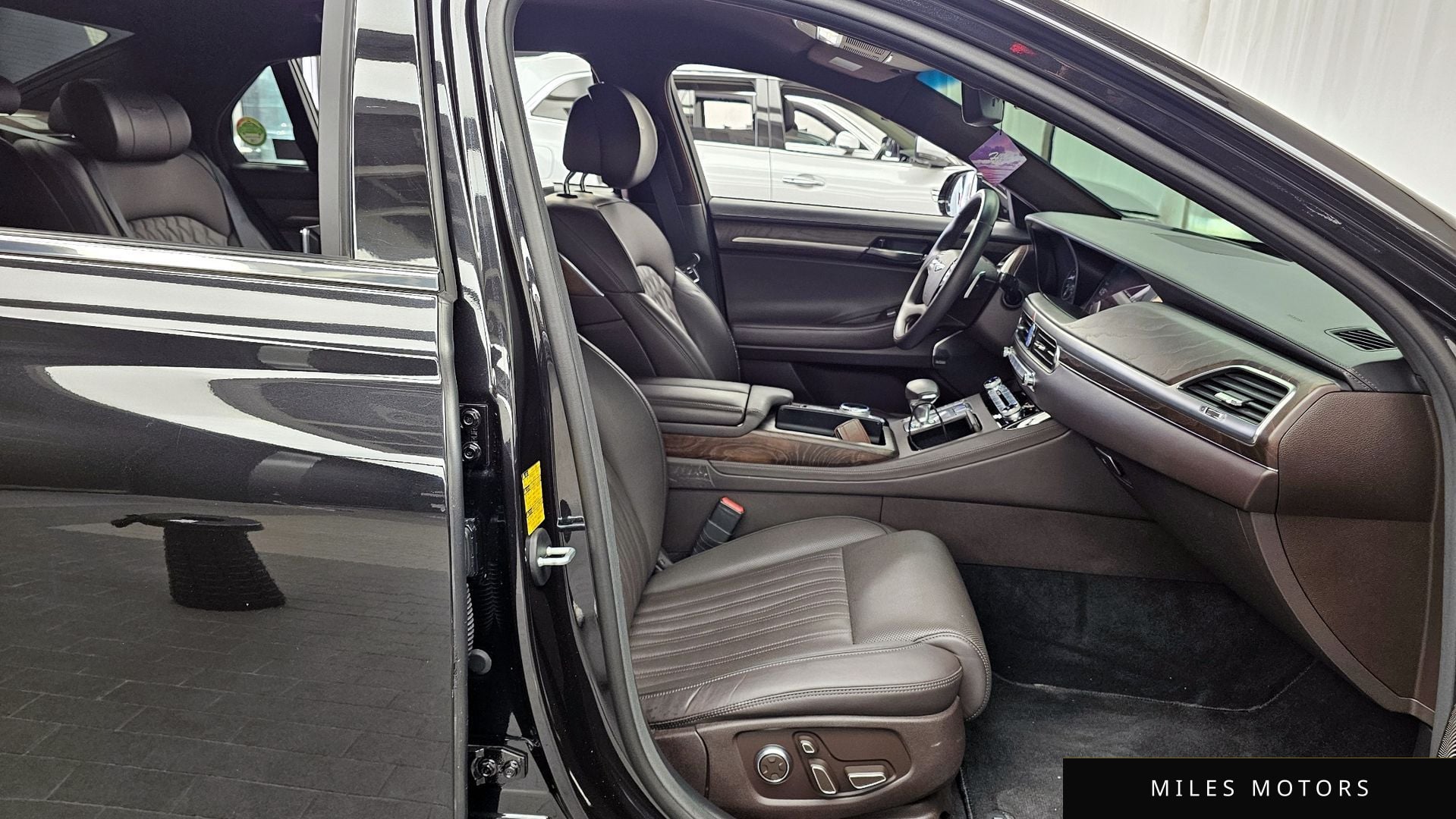 Genesis G90 2019 — миниатюра 11