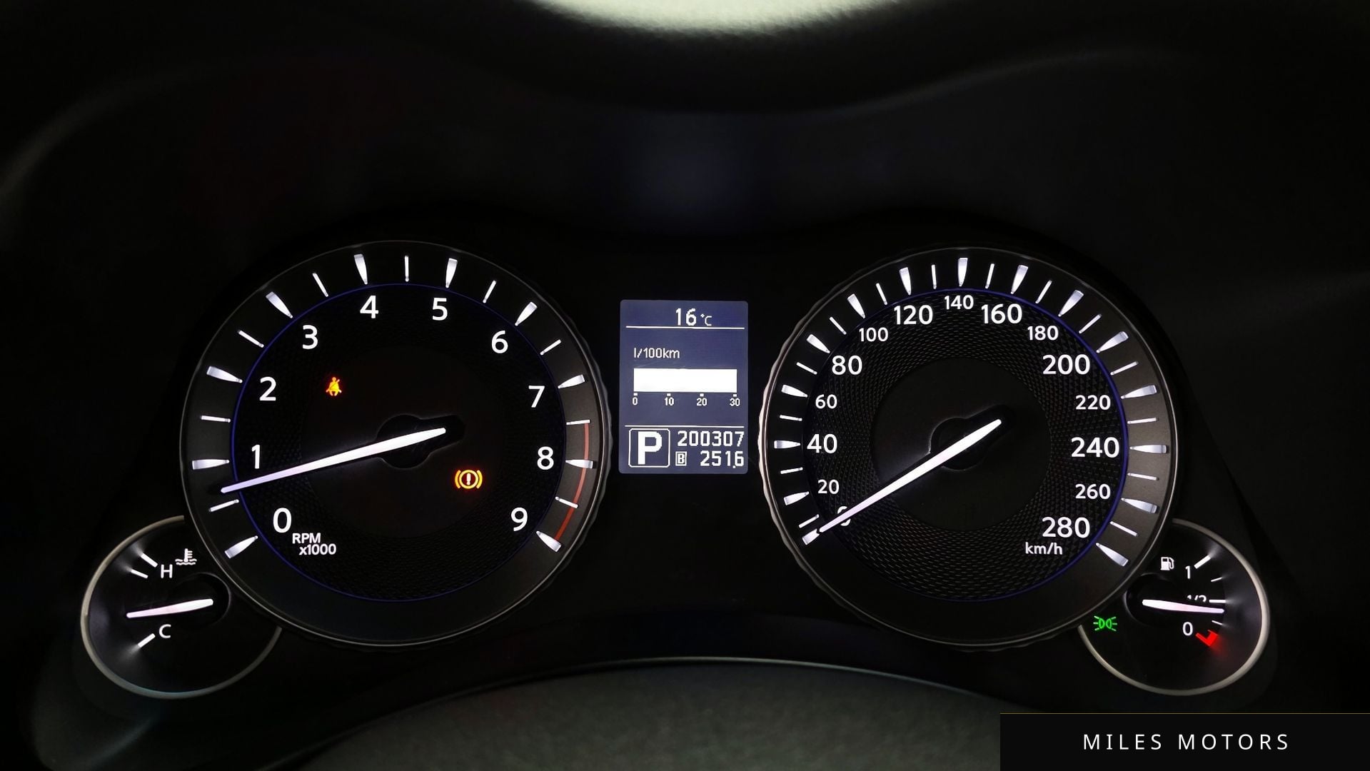 Infiniti M37 2011 — миниатюра 8