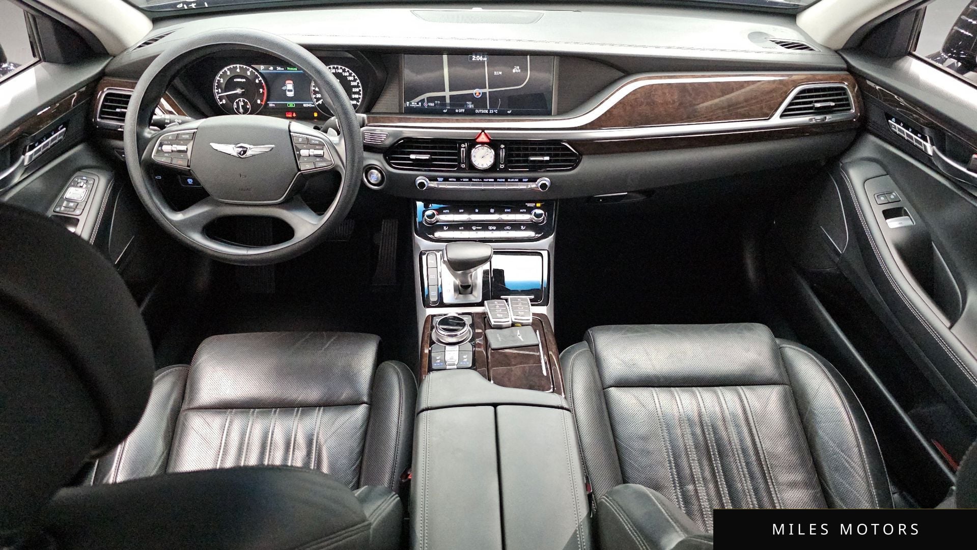 Genesis EQ900 2016 — миниатюра 10