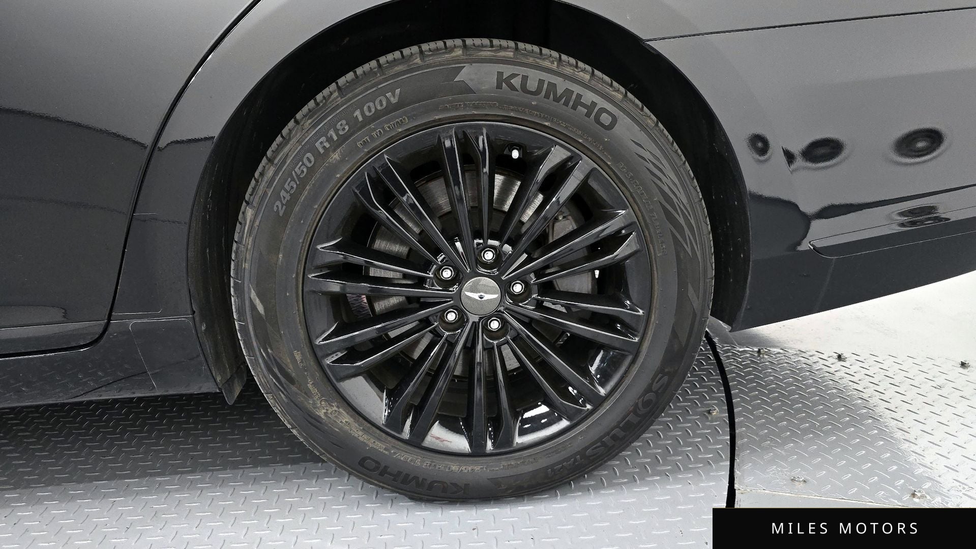 Genesis EQ900 2016 — миниатюра 7