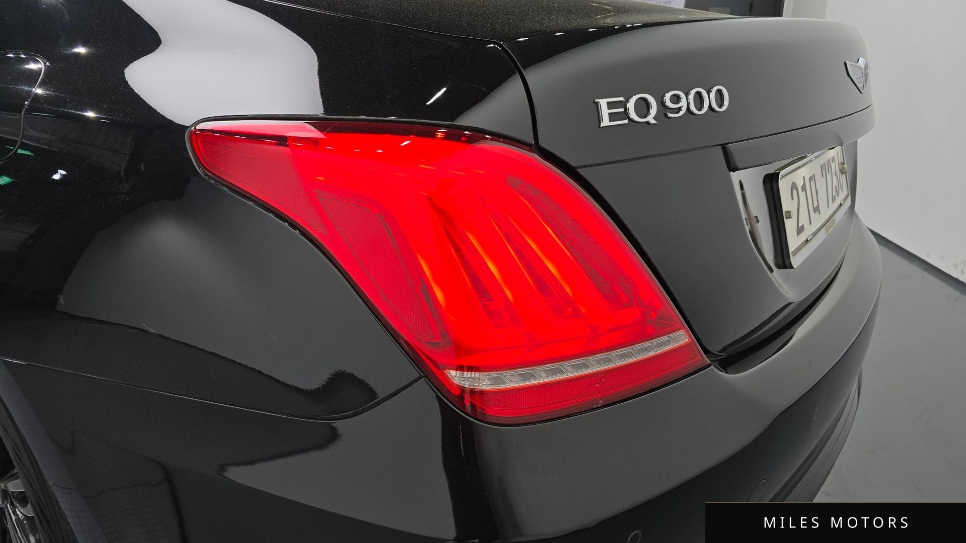 Genesis EQ900 2016 — миниатюра 9