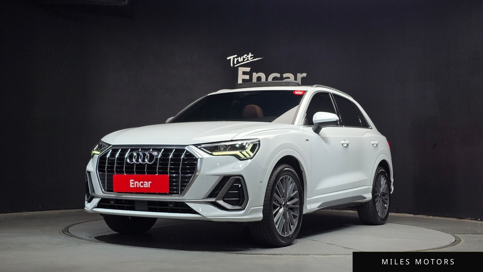 Audi Q3 (F3) 2022 — фото 1 из 12