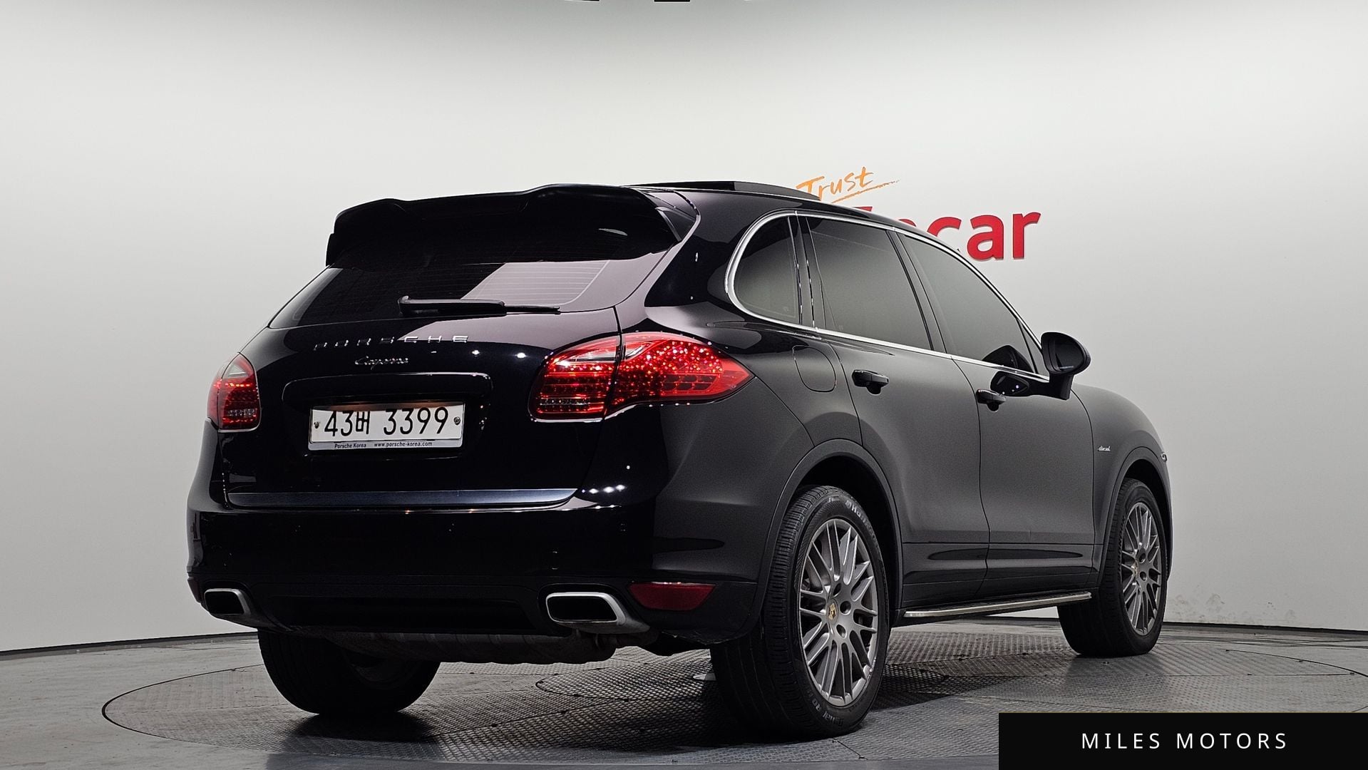 Porsche Cayenne 2012 — миниатюра 2