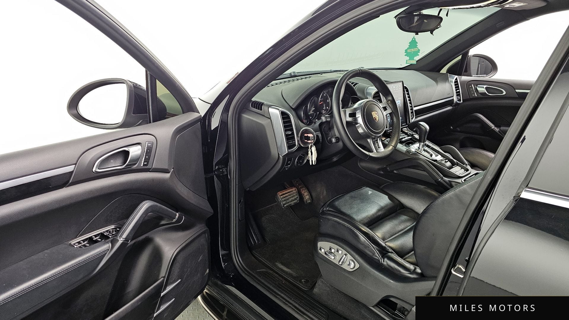 Porsche Cayenne 2012 — миниатюра 10