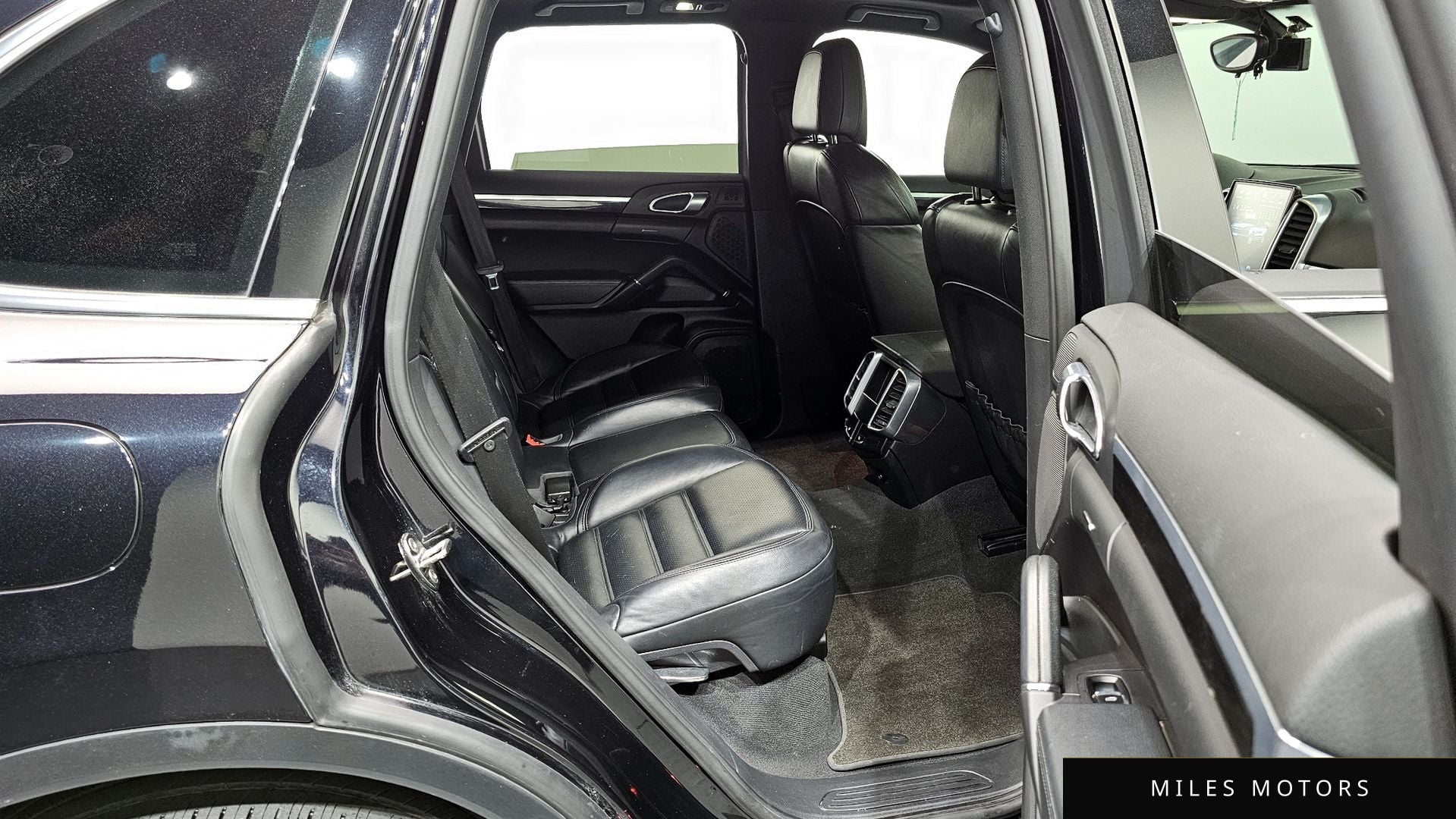 Porsche Cayenne 2012 — миниатюра 12
