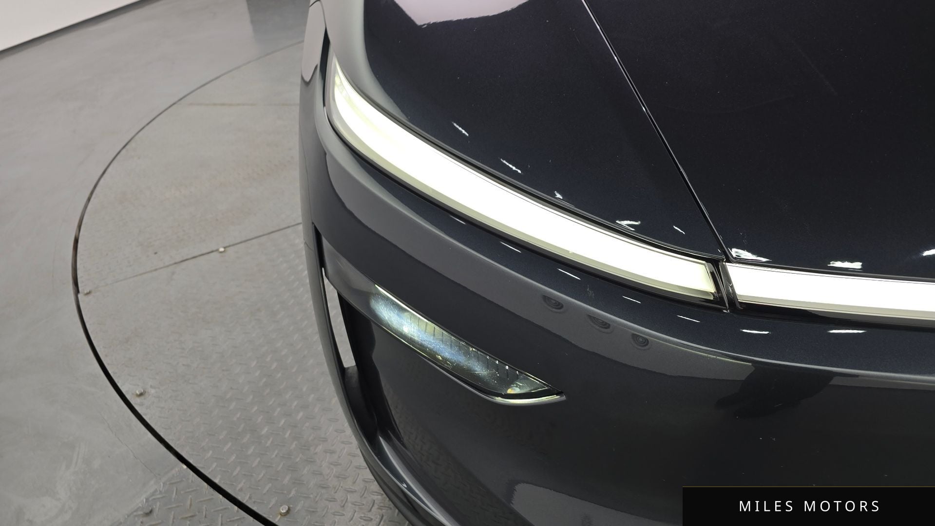 Tesla Model Y 2025 — миниатюра 8