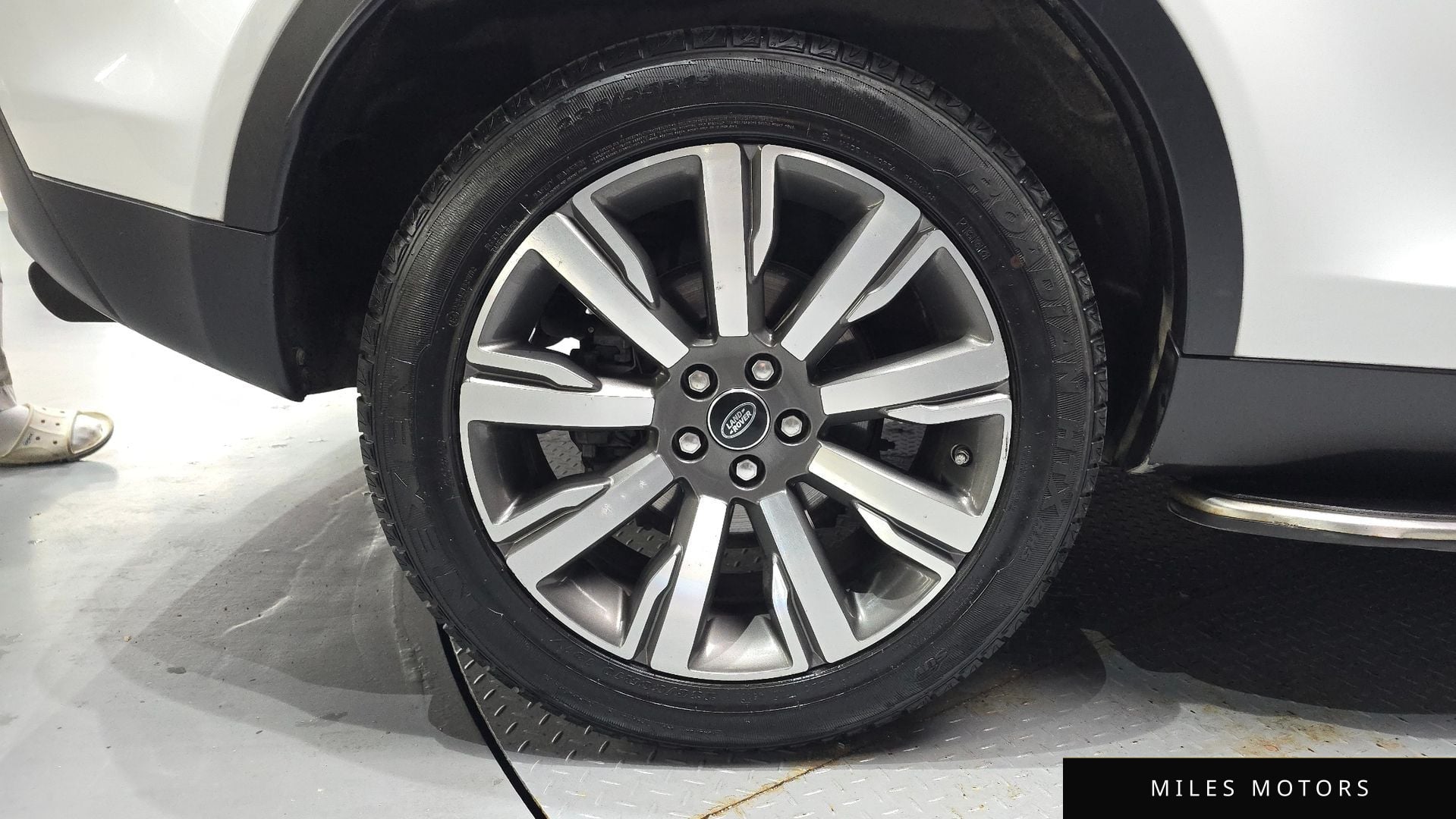 Land Rover Discovery Sport 2017 — миниатюра 5