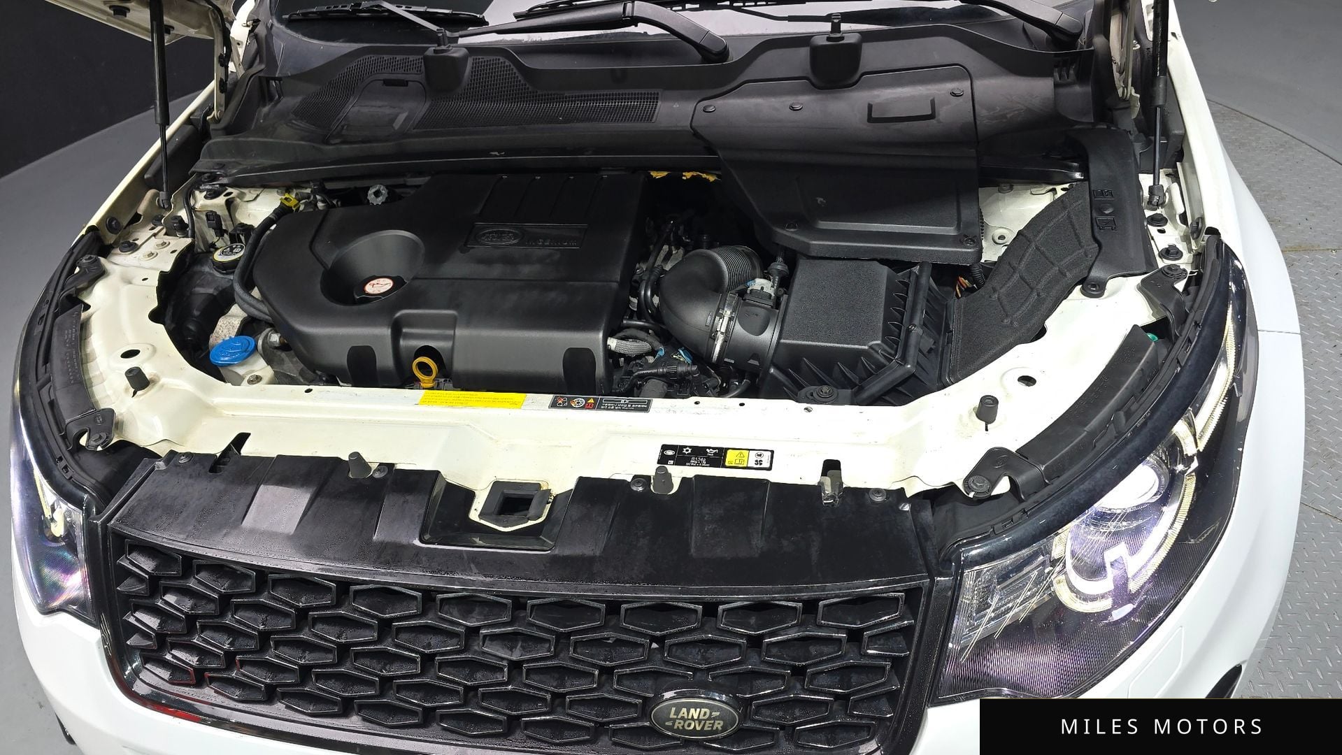 Land Rover Discovery Sport 2017 — миниатюра 6