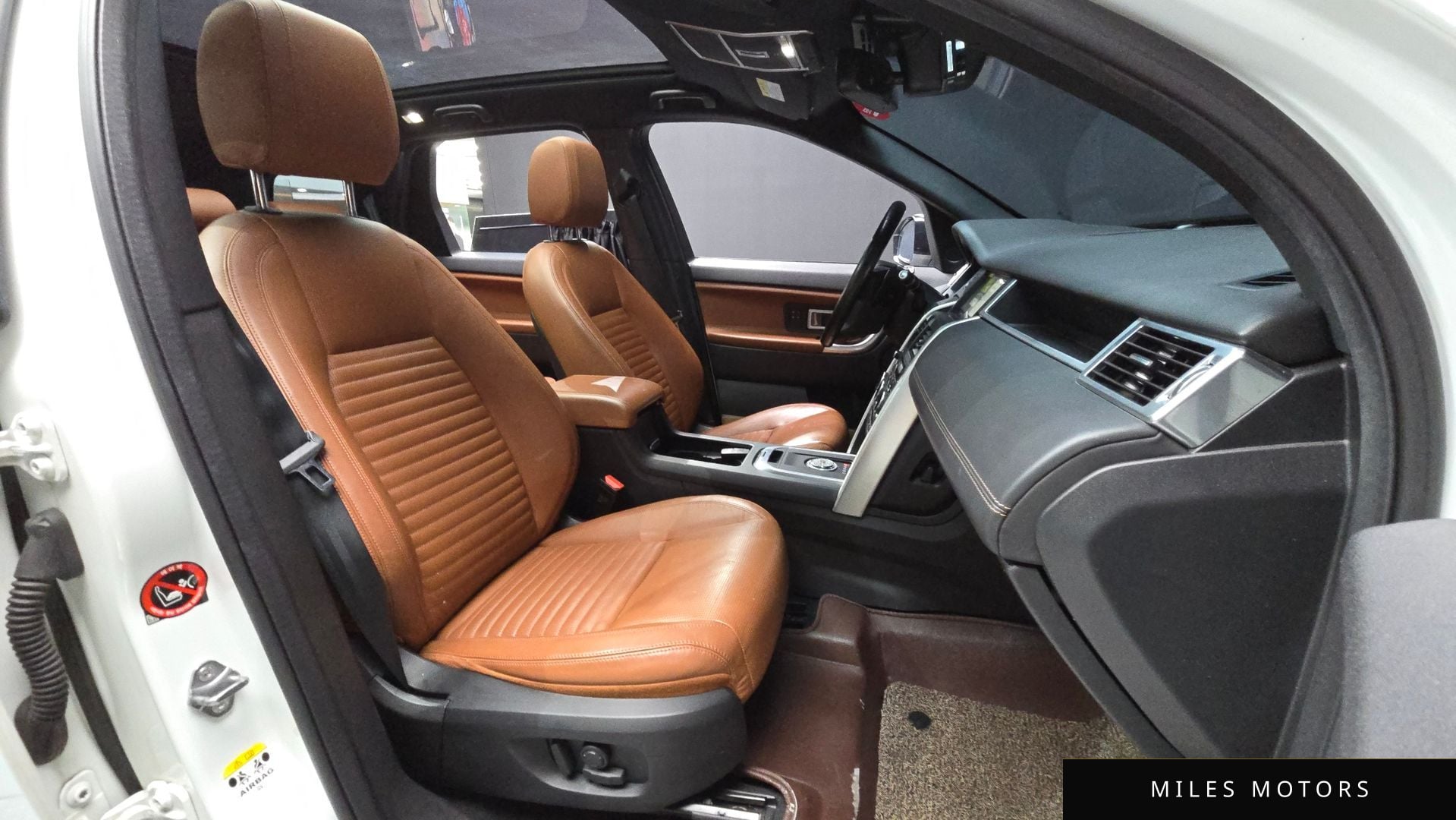 Land Rover Discovery Sport 2017 — миниатюра 11