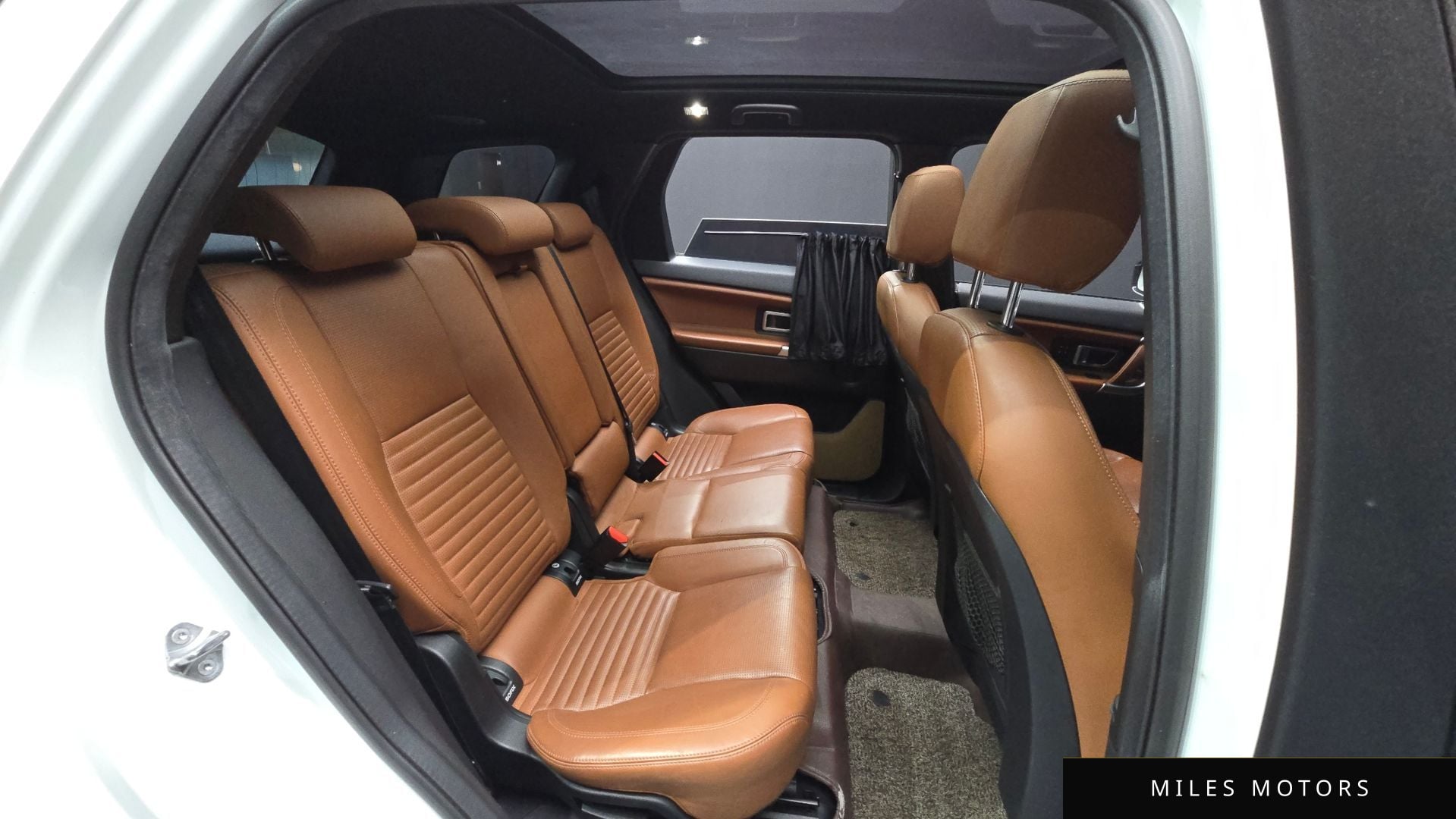 Land Rover Discovery Sport 2017 — миниатюра 12