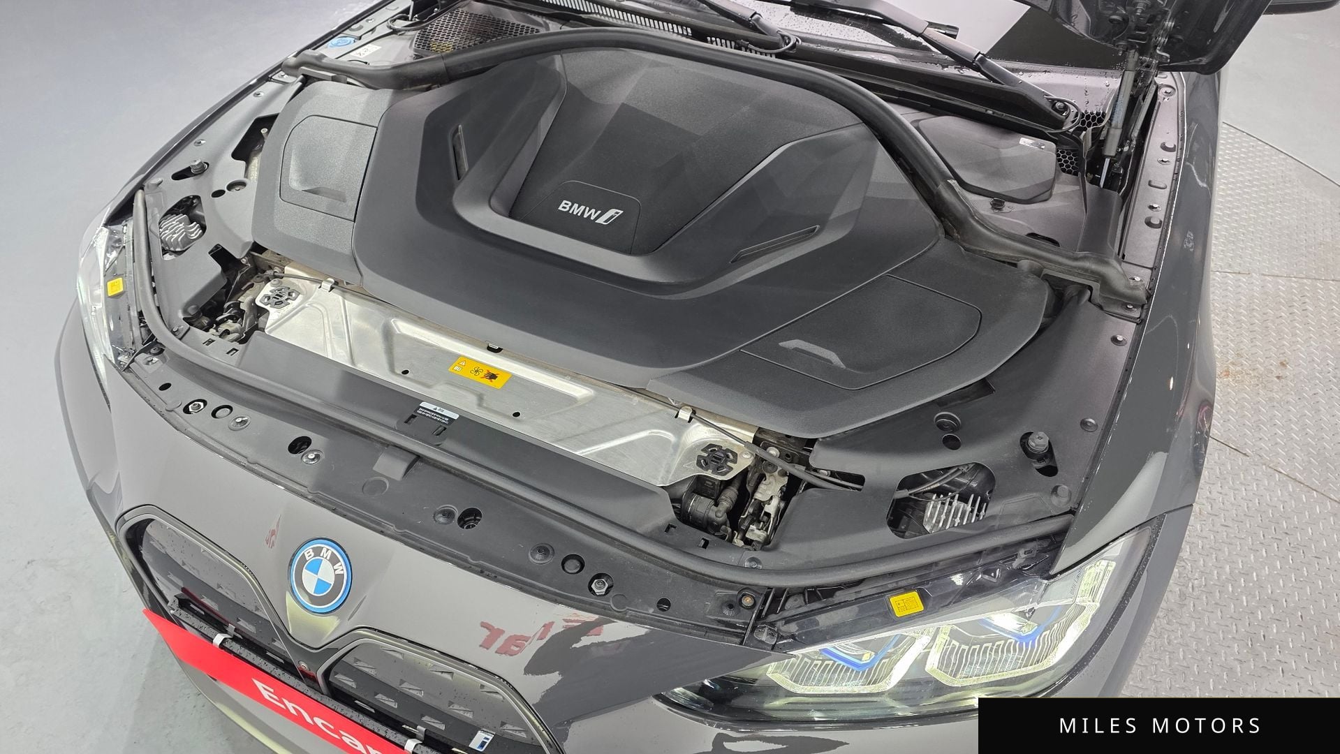 BMW i4 2022 — миниатюра 6