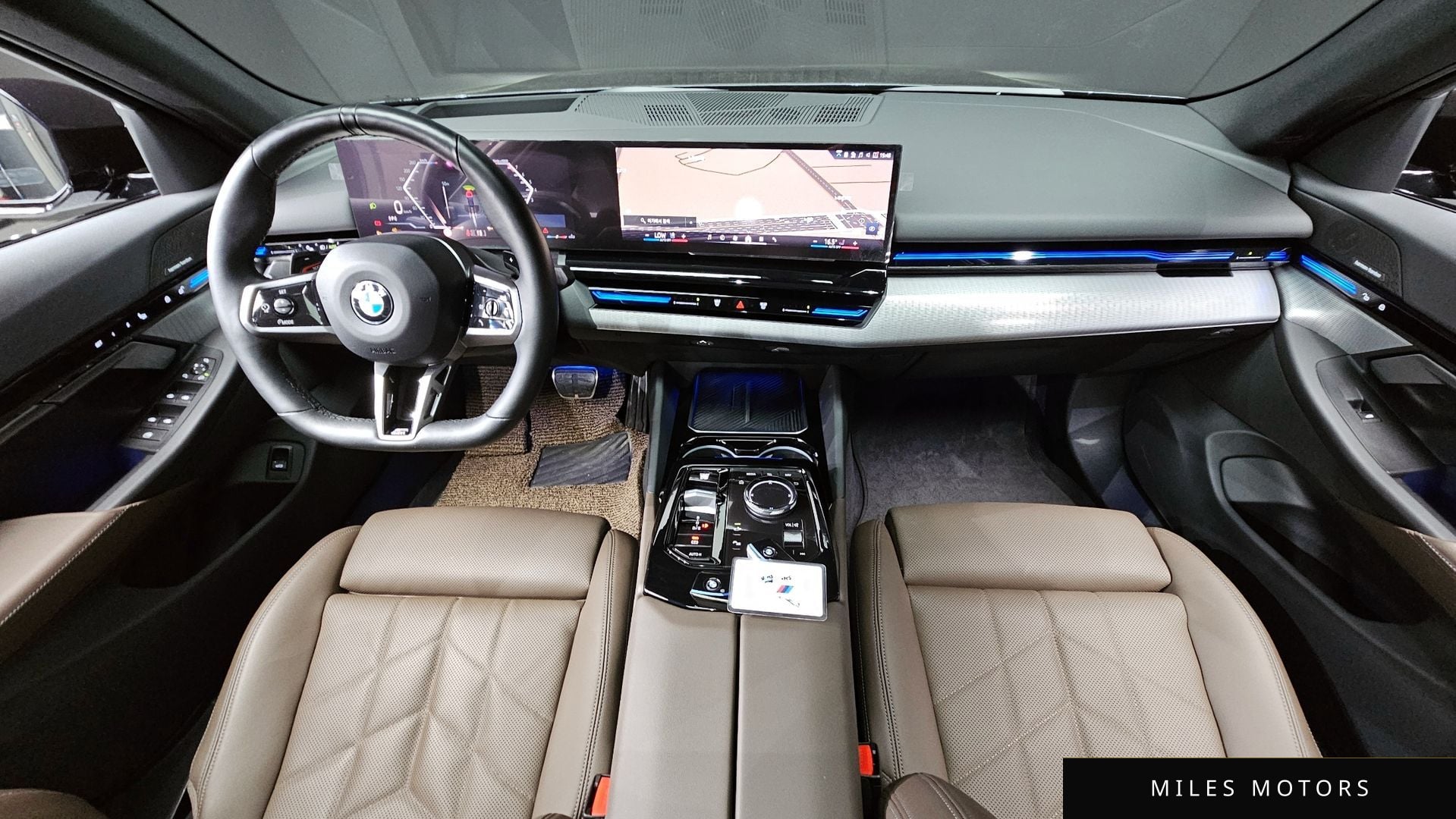 BMW 5 Series (G60) 2024 — миниатюра 10