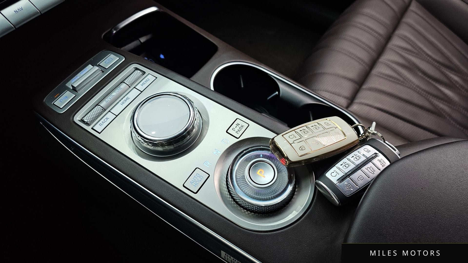 Genesis GV70 2023 — миниатюра 9