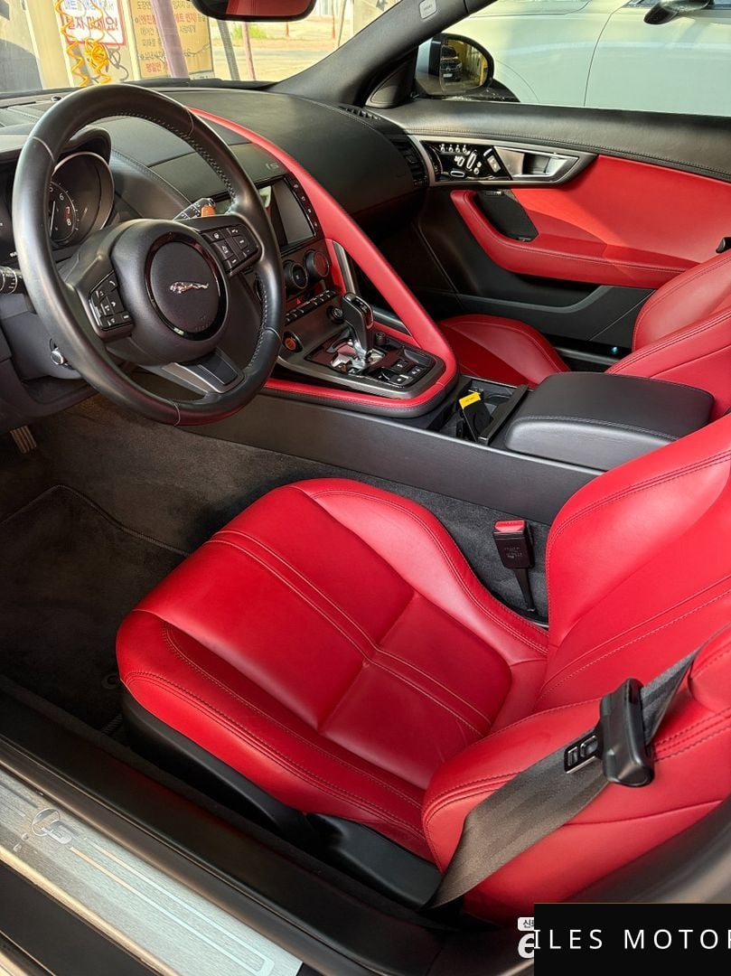 Jaguar F-TYPE 2017 — миниатюра 4