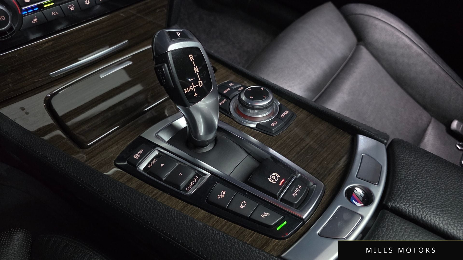 BMW 7 Series (F01) 2011 — миниатюра 9
