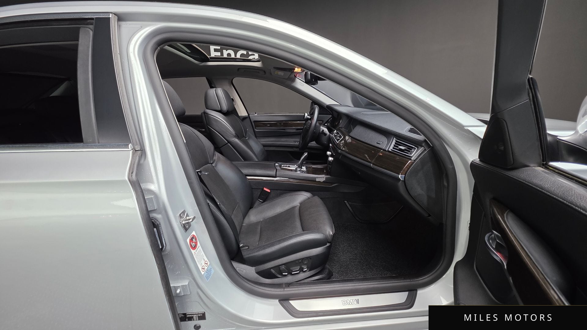BMW 7 Series (F01) 2011 — миниатюра 10