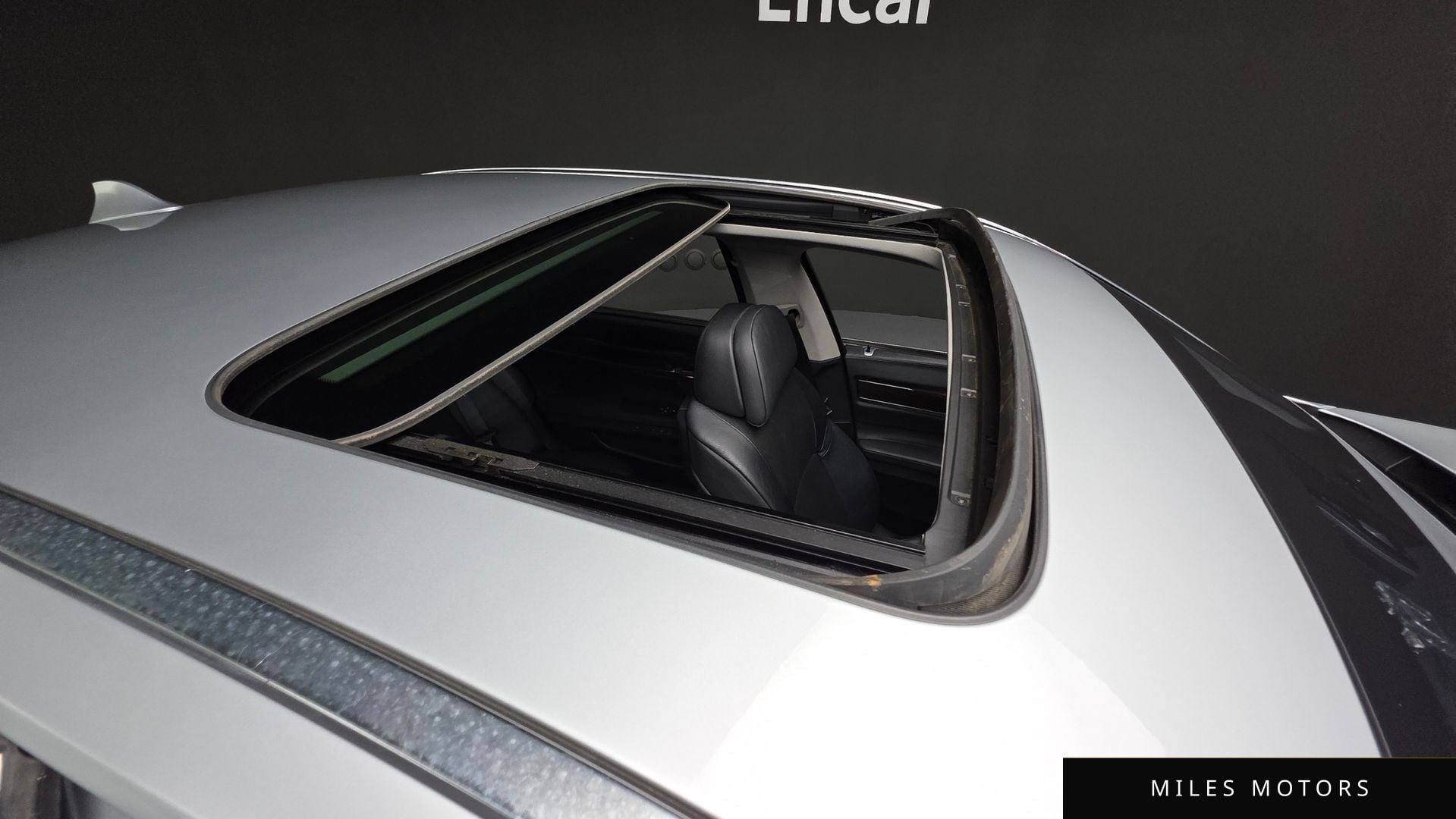 BMW 7 Series (F01) 2011 — миниатюра 12