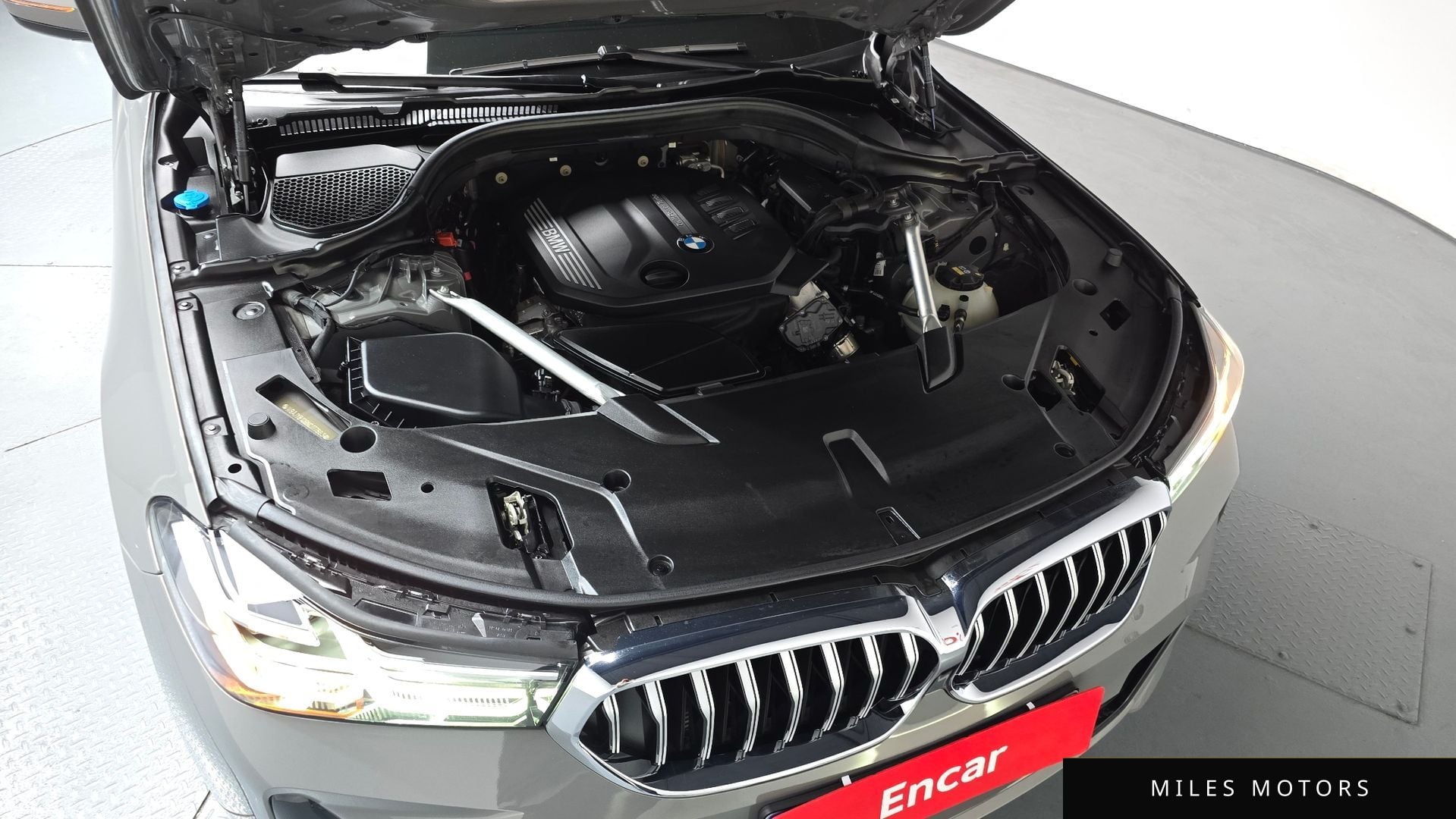 BMW 6 Series GT (G32) 2022 — миниатюра 6