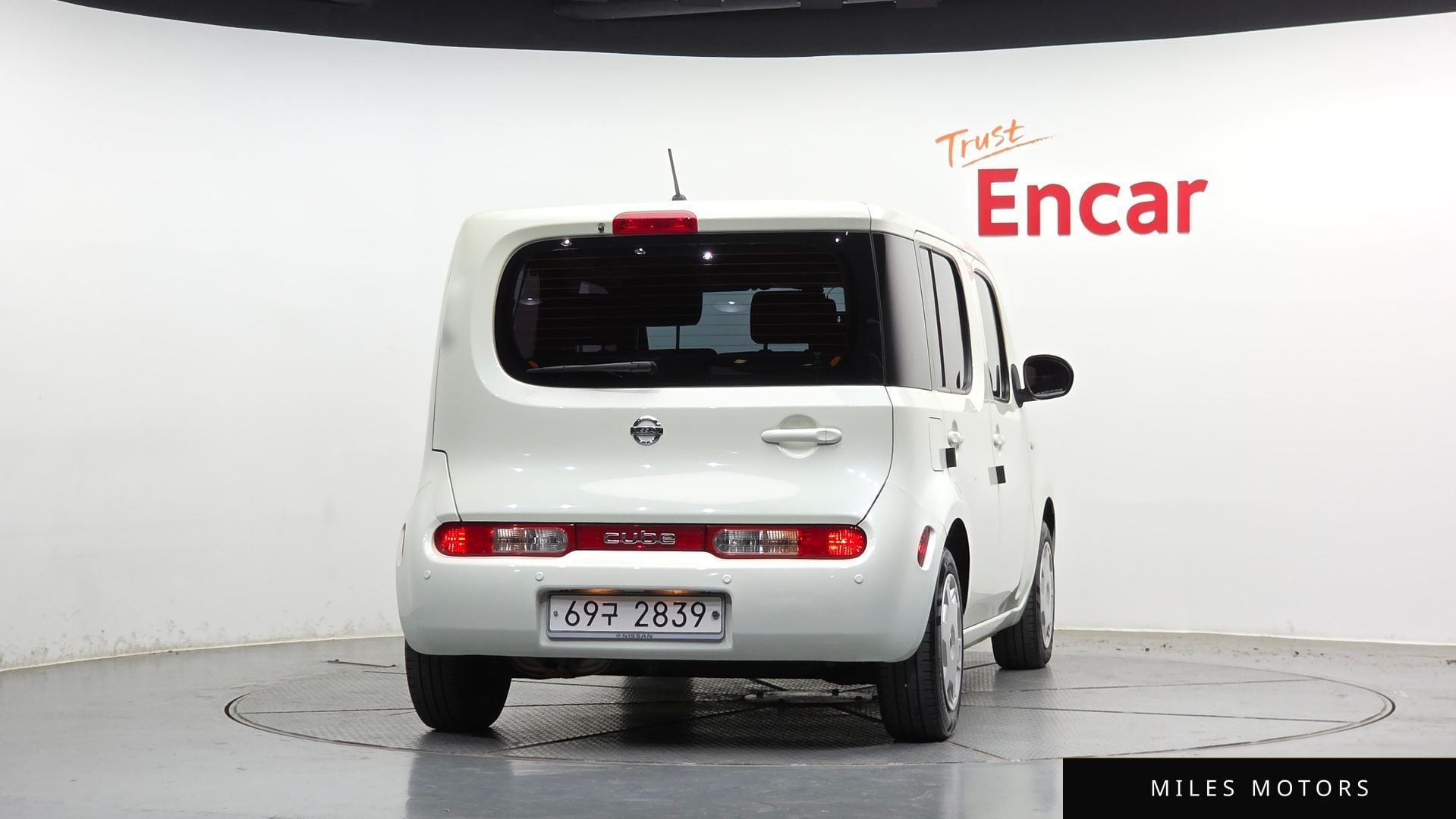 Nissan Cube 2011 — миниатюра 4