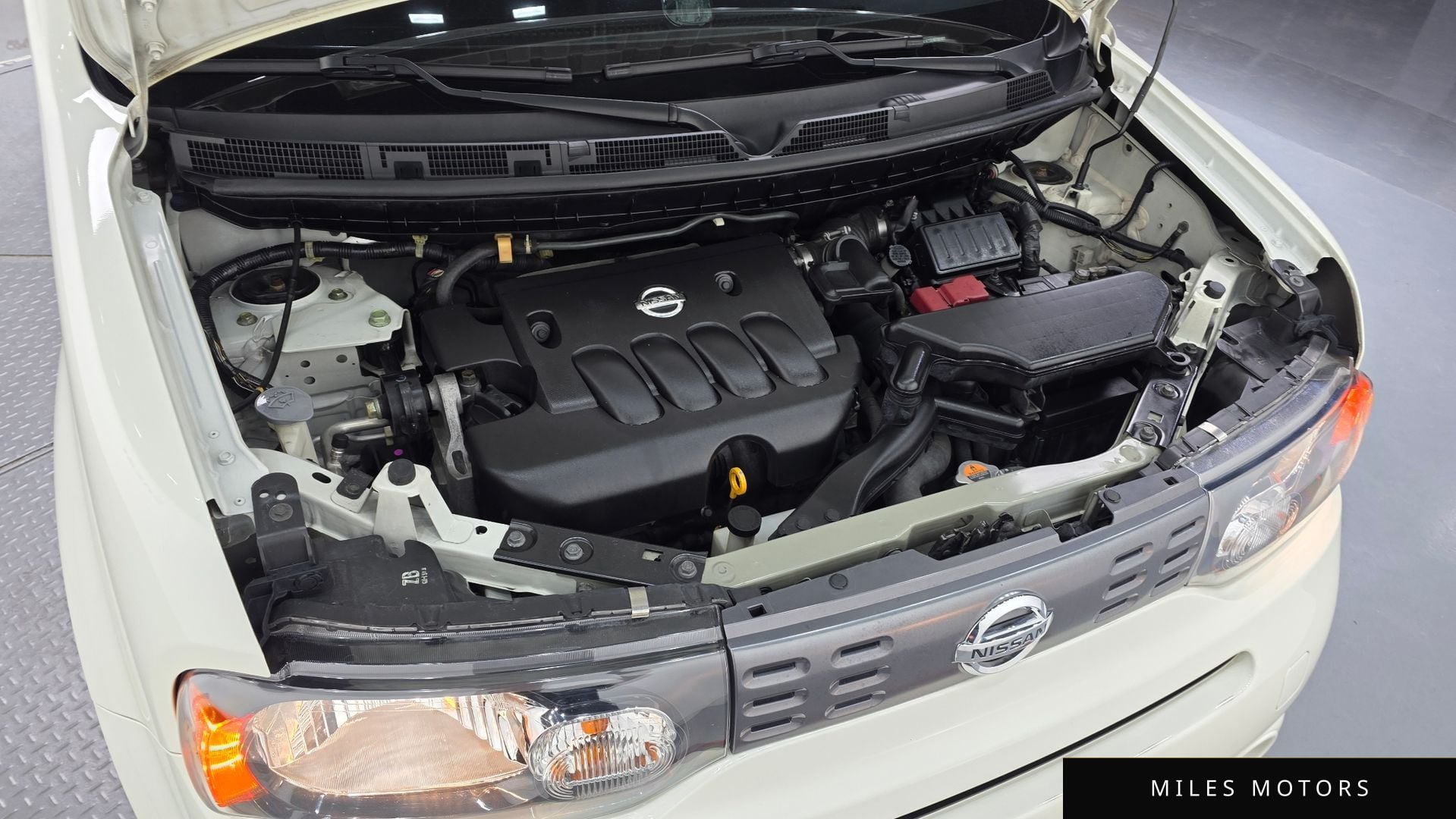 Nissan Cube 2011 — миниатюра 6