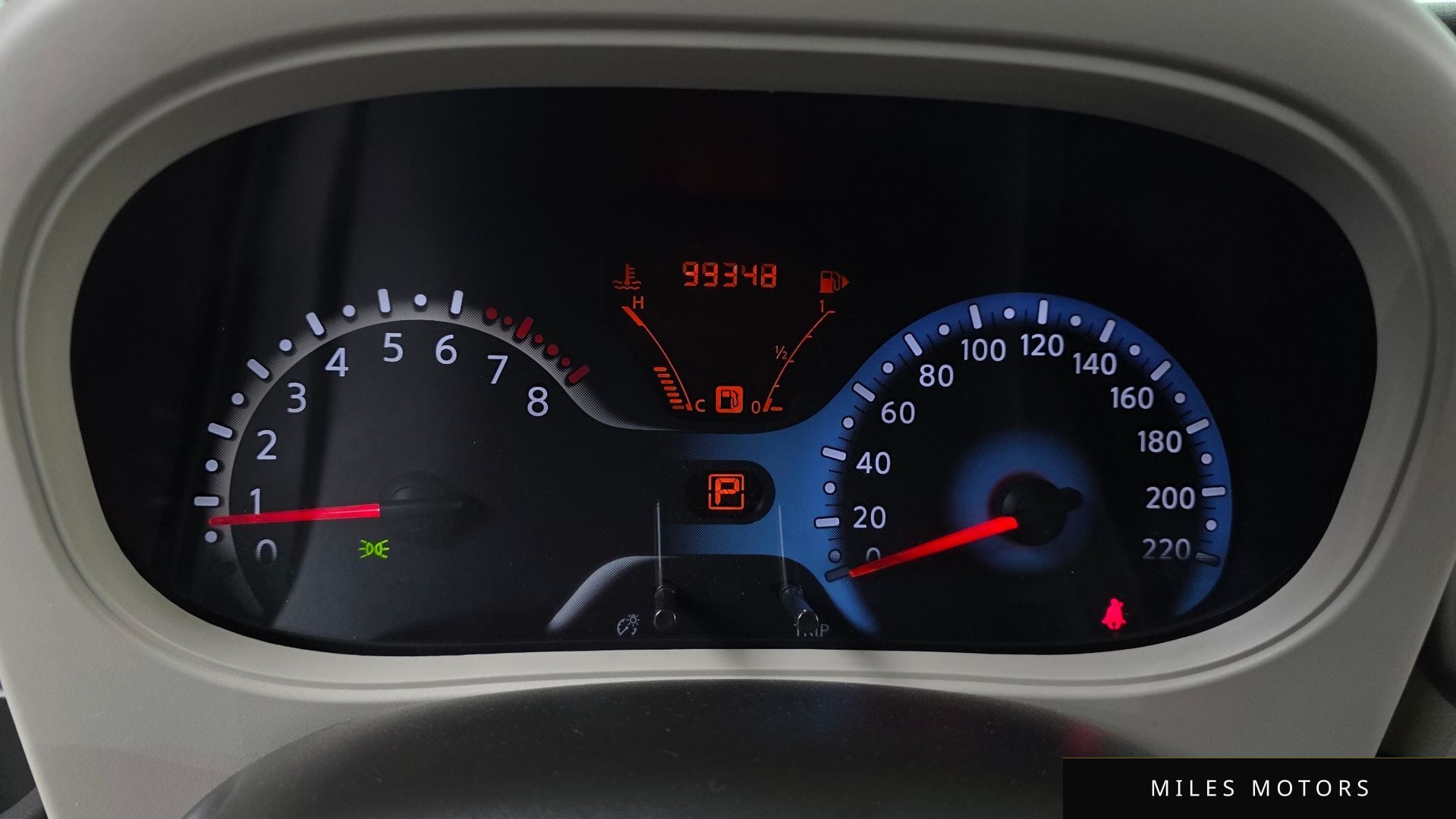 Nissan Cube 2011 — миниатюра 8