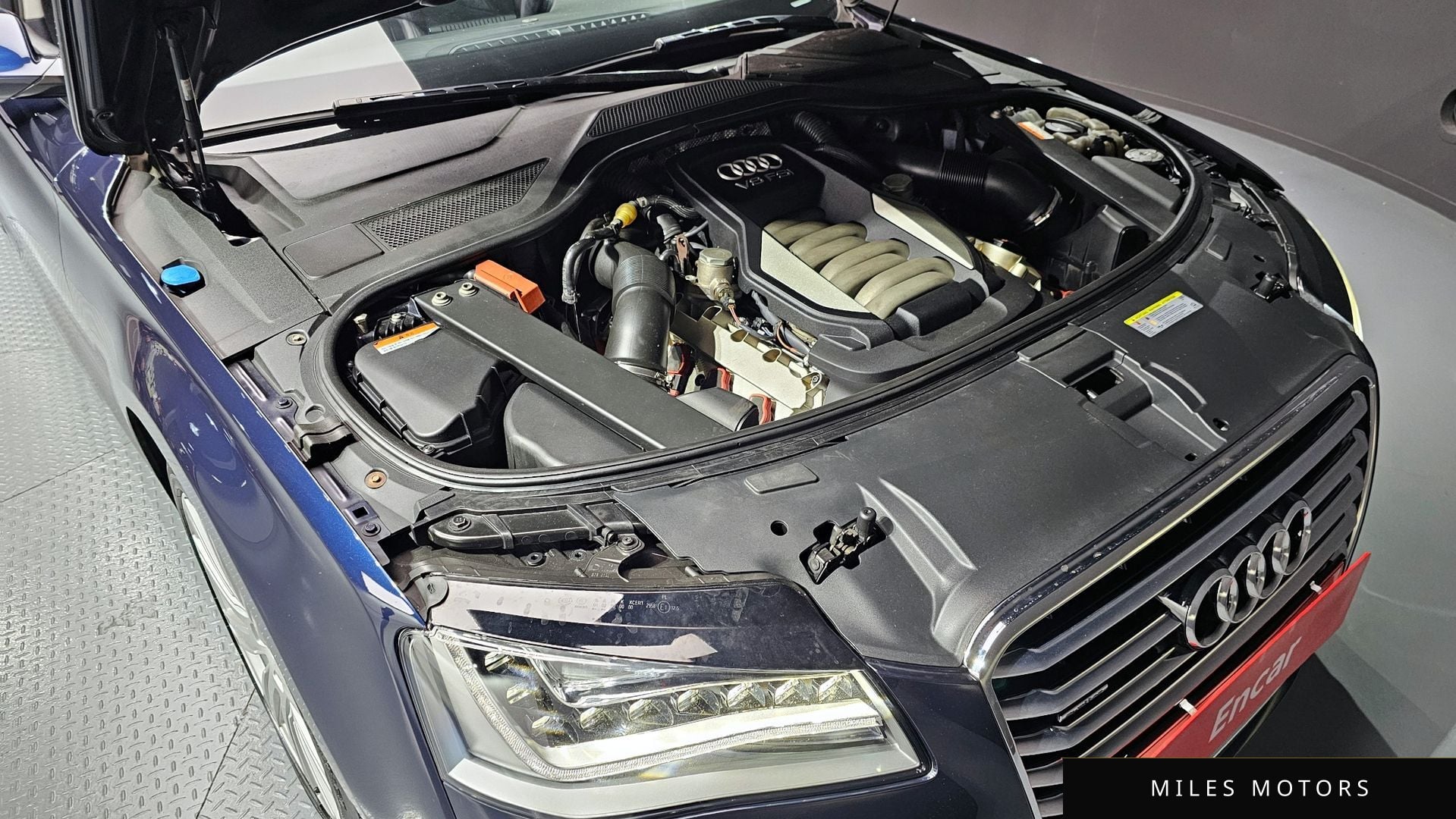Audi A8 2012 — миниатюра 6