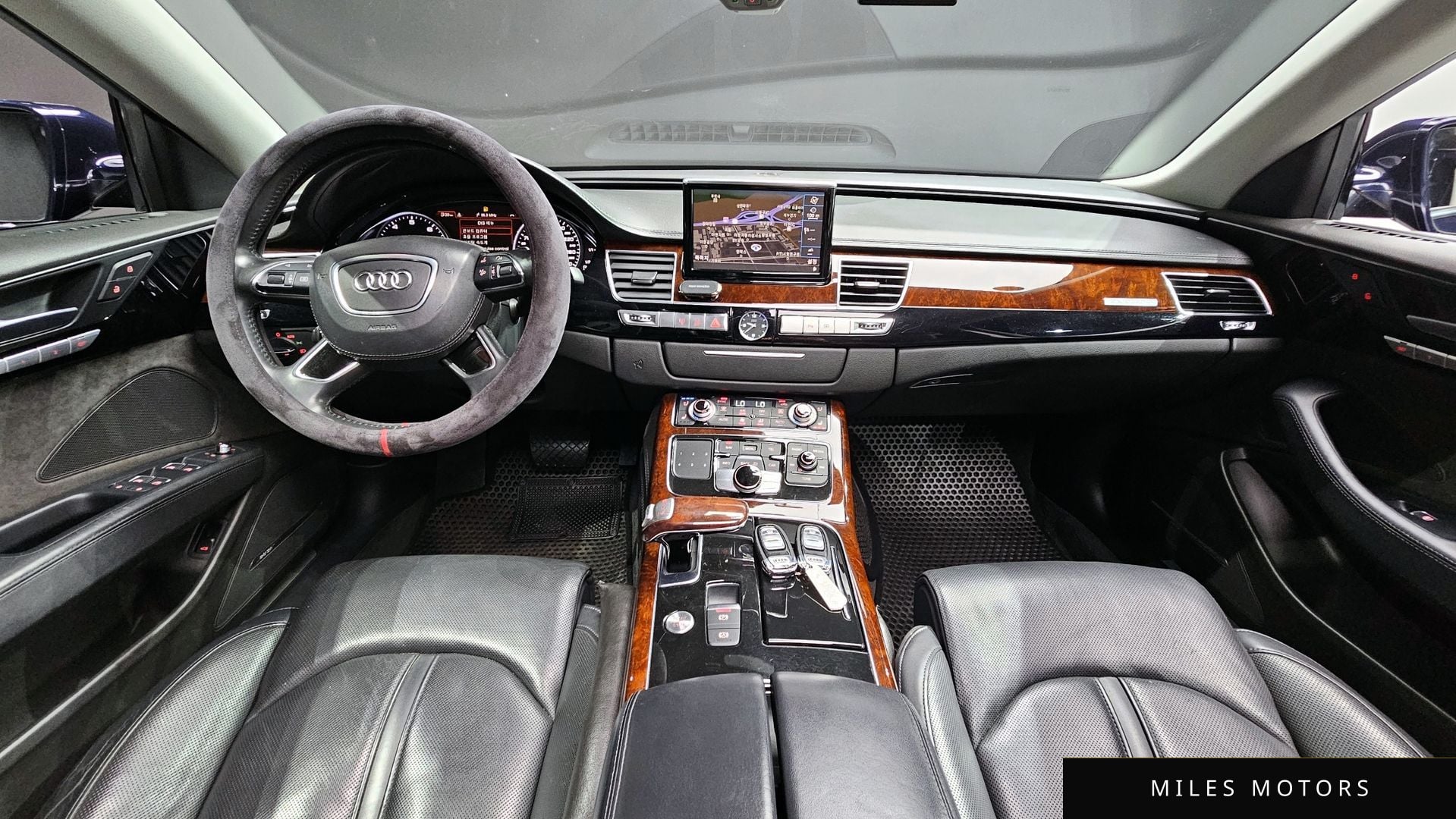 Audi A8 2012 — миниатюра 7