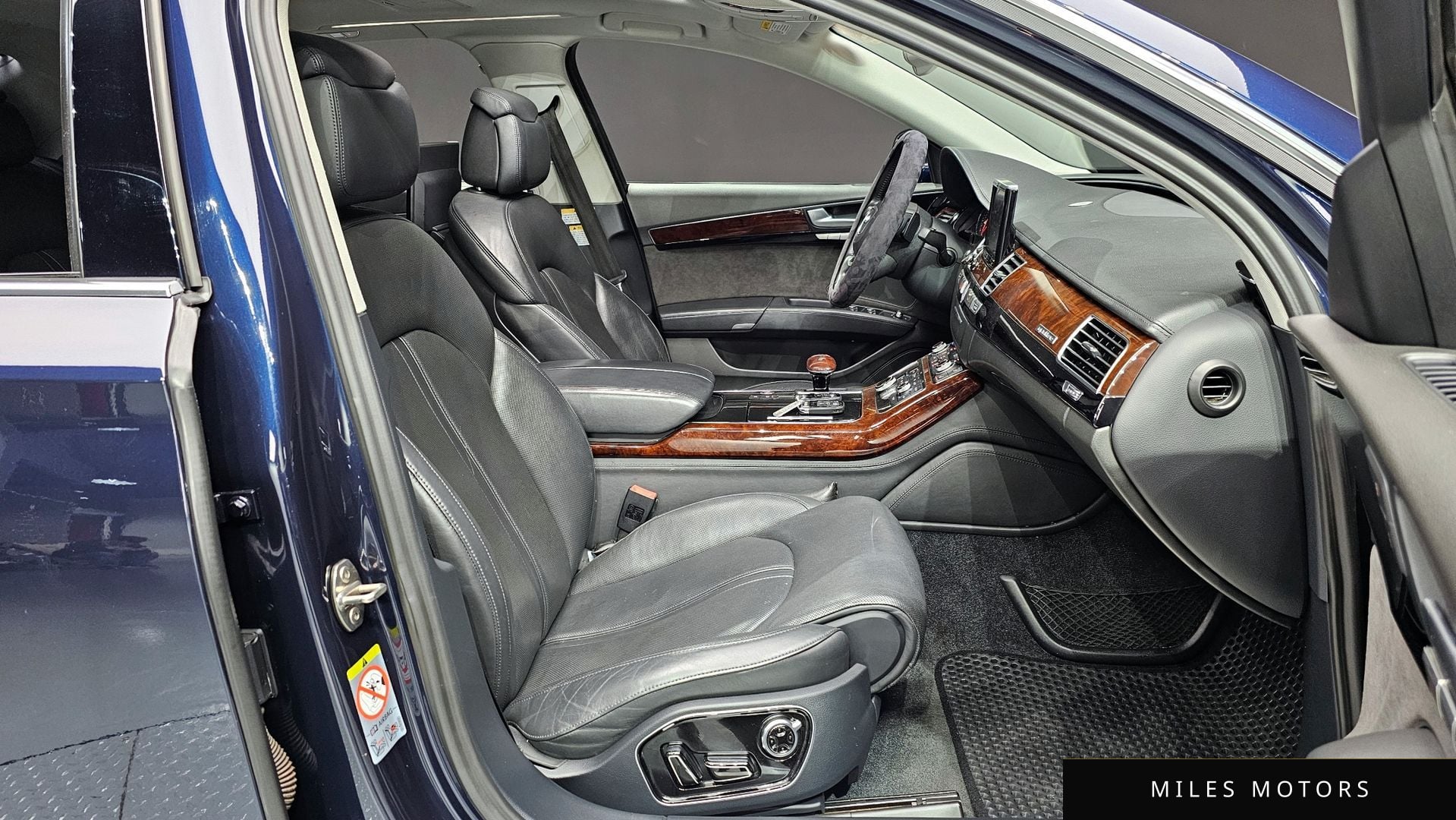 Audi A8 2012 — миниатюра 12