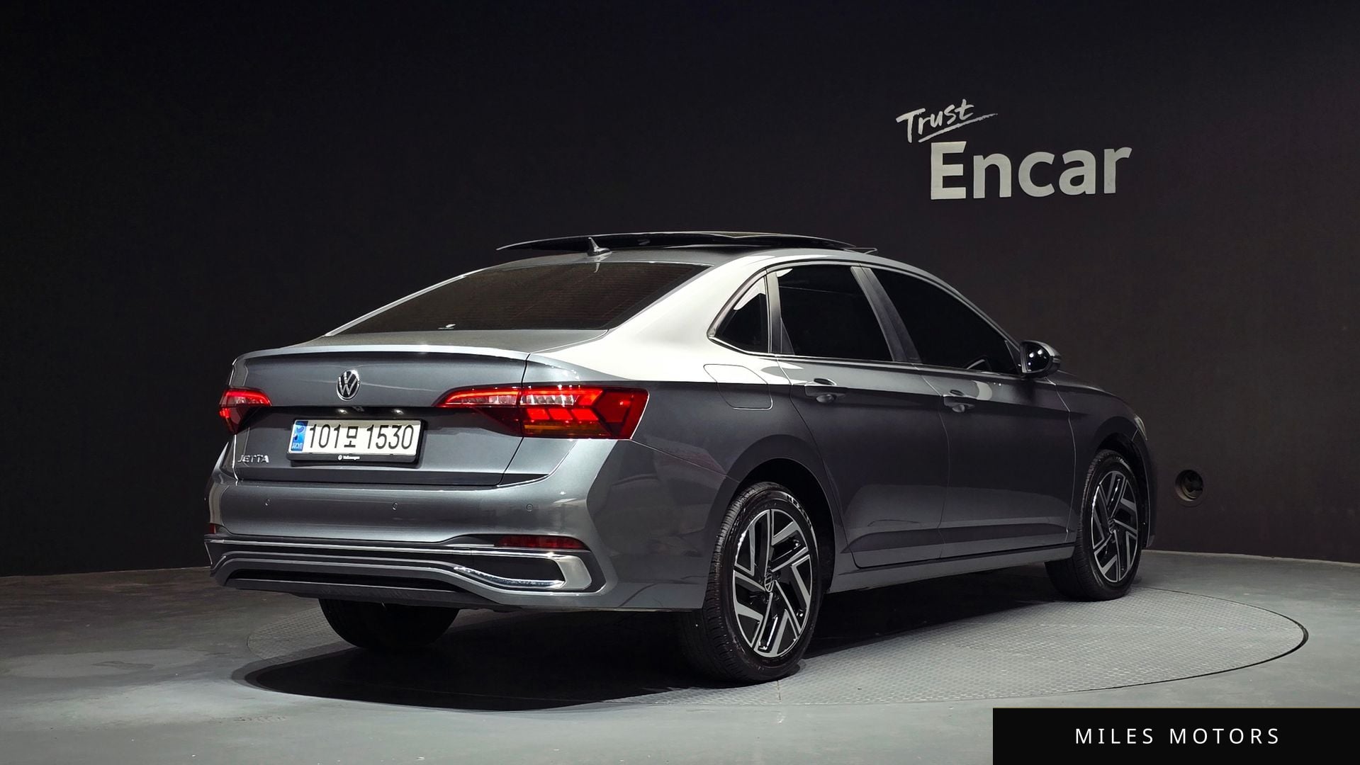 Volkswagen Jetta 2023 — миниатюра 2