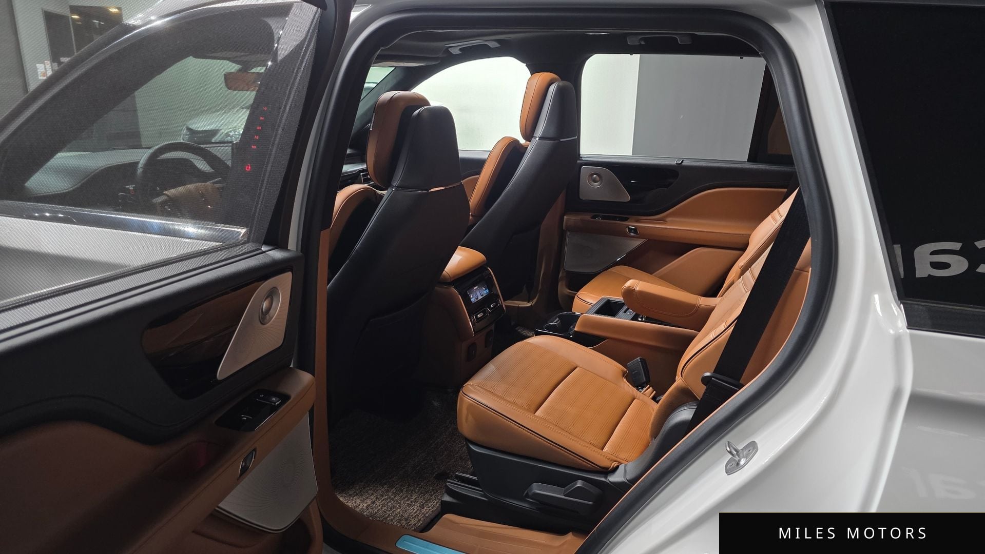 Lincoln Aviator 2021 — миниатюра 11