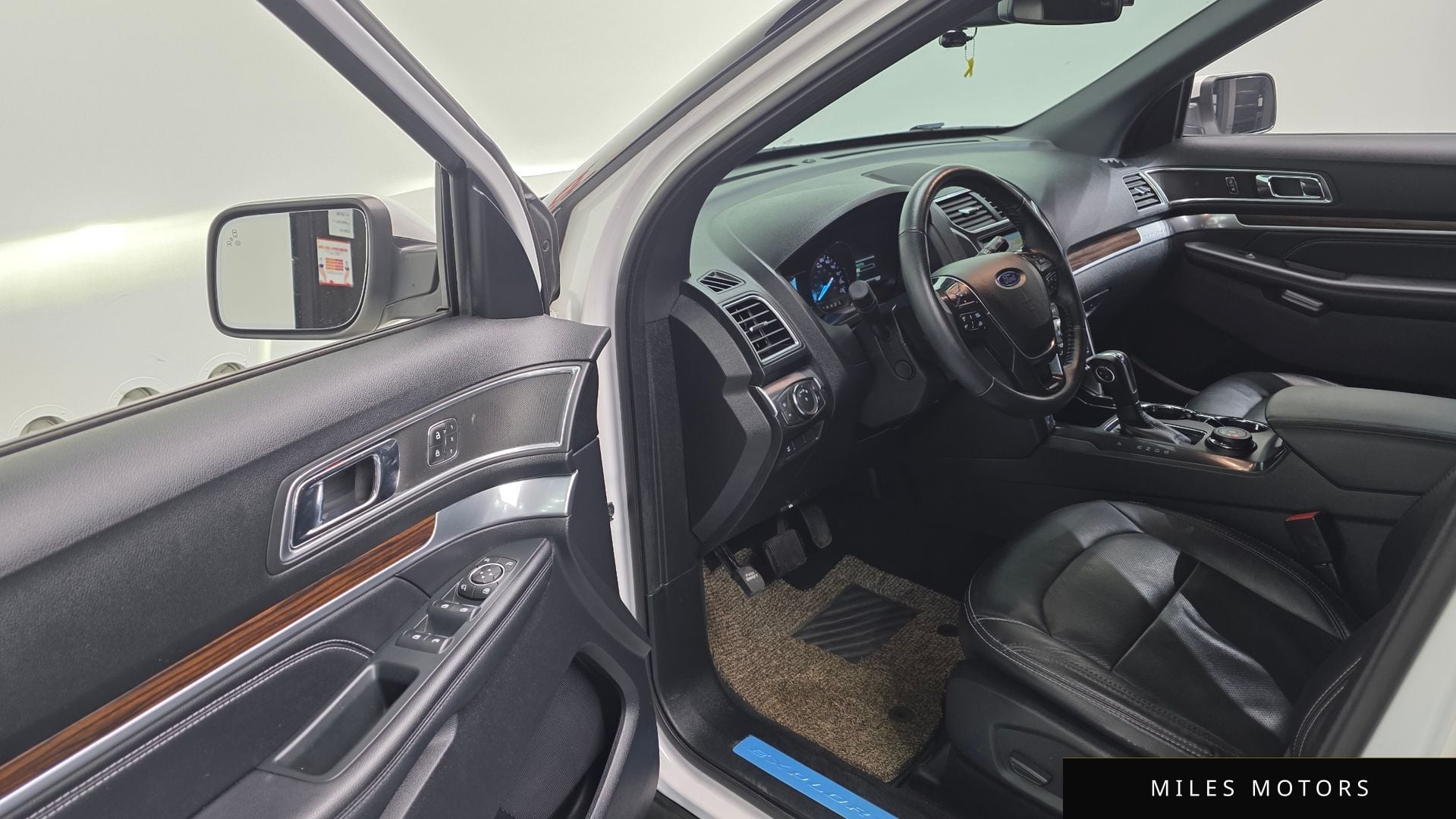 Ford Explorer 2019 — миниатюра 12