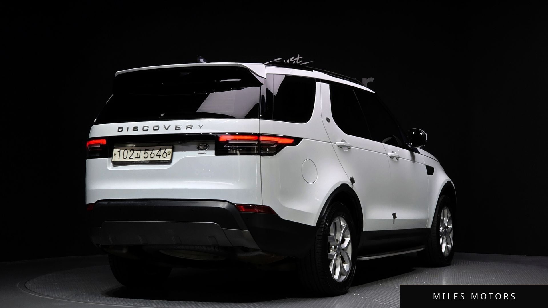 Land Rover Discovery 2019 — миниатюра 2