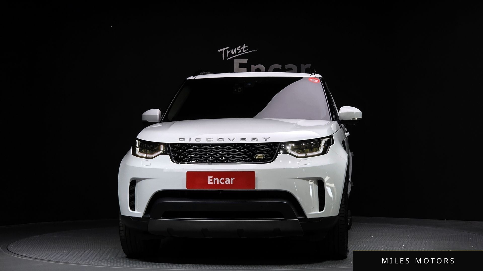 Land Rover Discovery 2019 — миниатюра 3