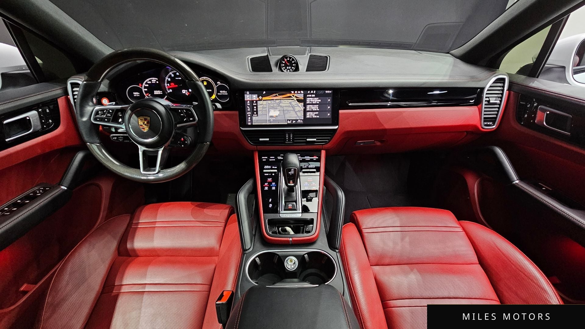 Porsche Cayenne 2020 — миниатюра 10