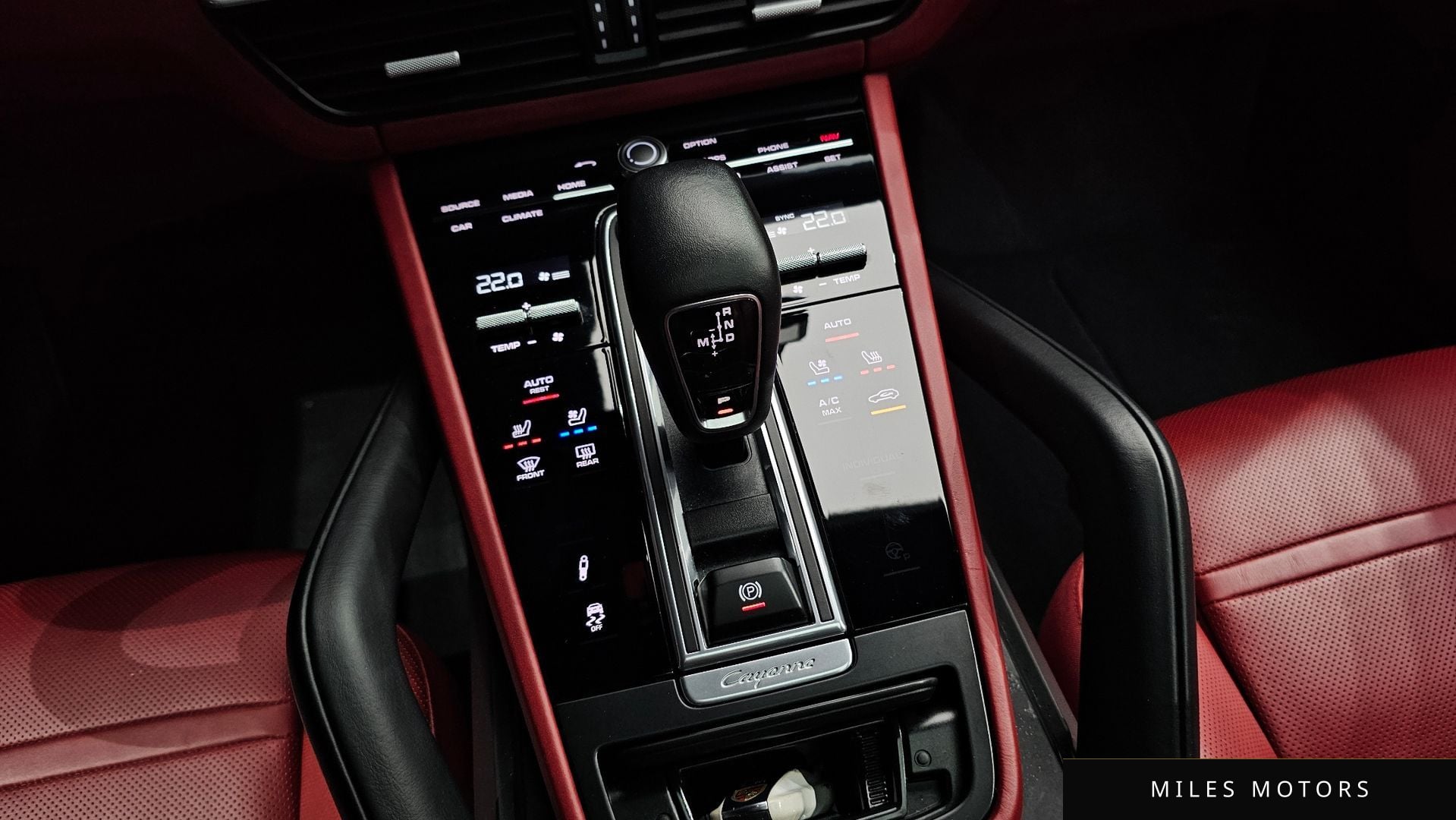 Porsche Cayenne 2020 — миниатюра 12