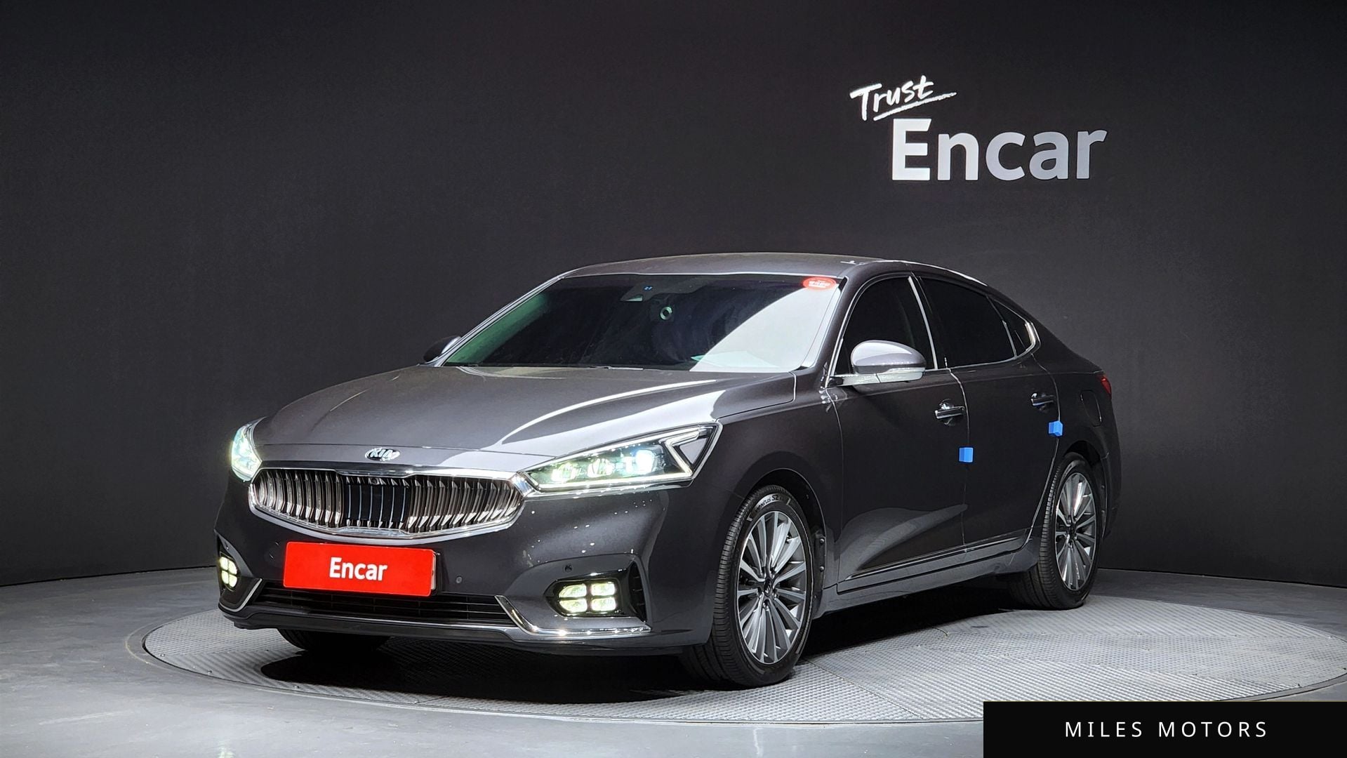 Kia K7 2019 — фото 1 из 12