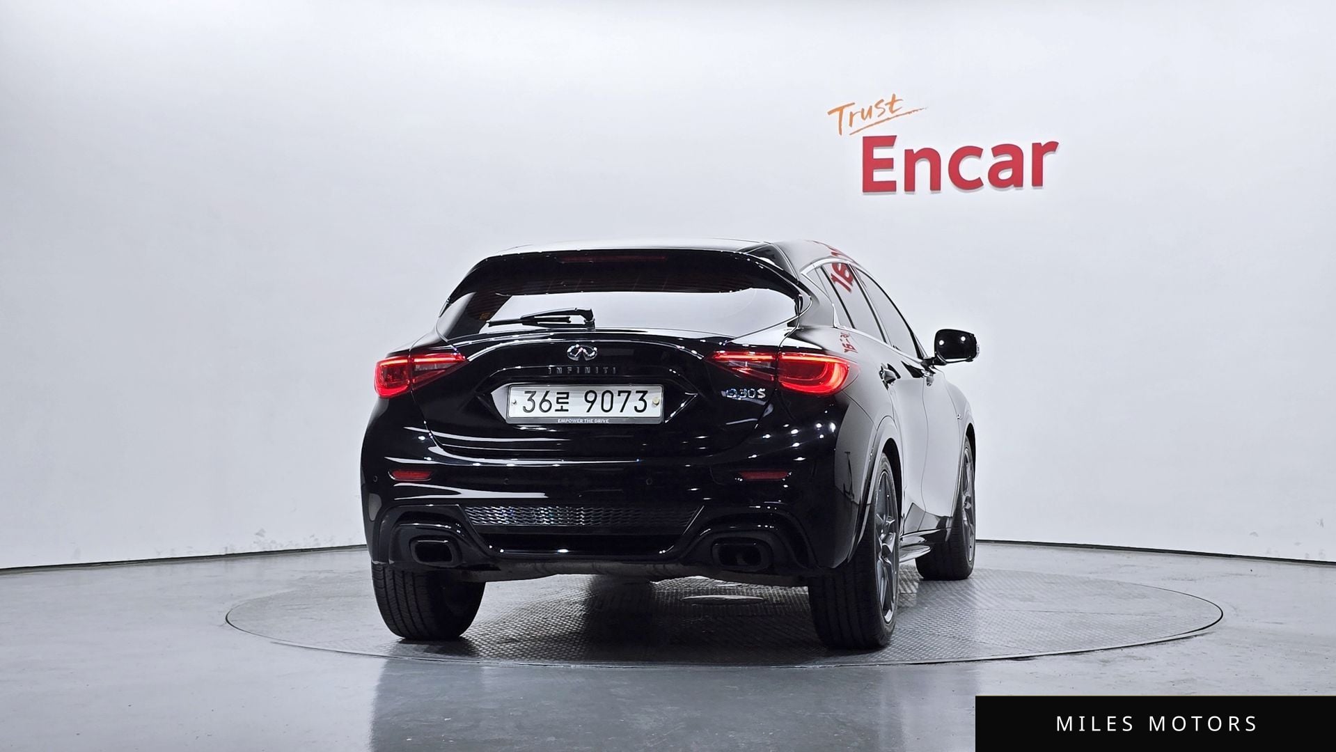 Infiniti Q30 2017 — миниатюра 4