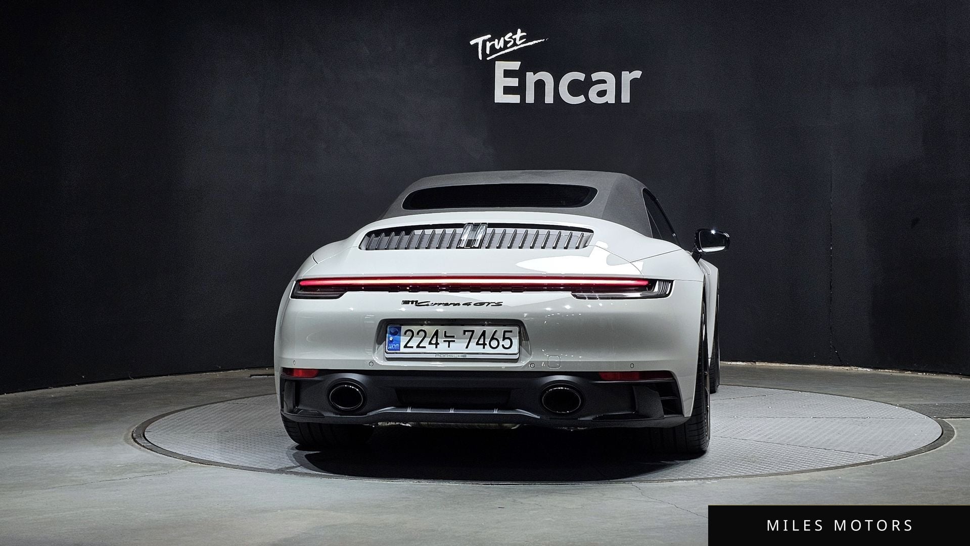 Porsche 911 (992) 2023 — миниатюра 4