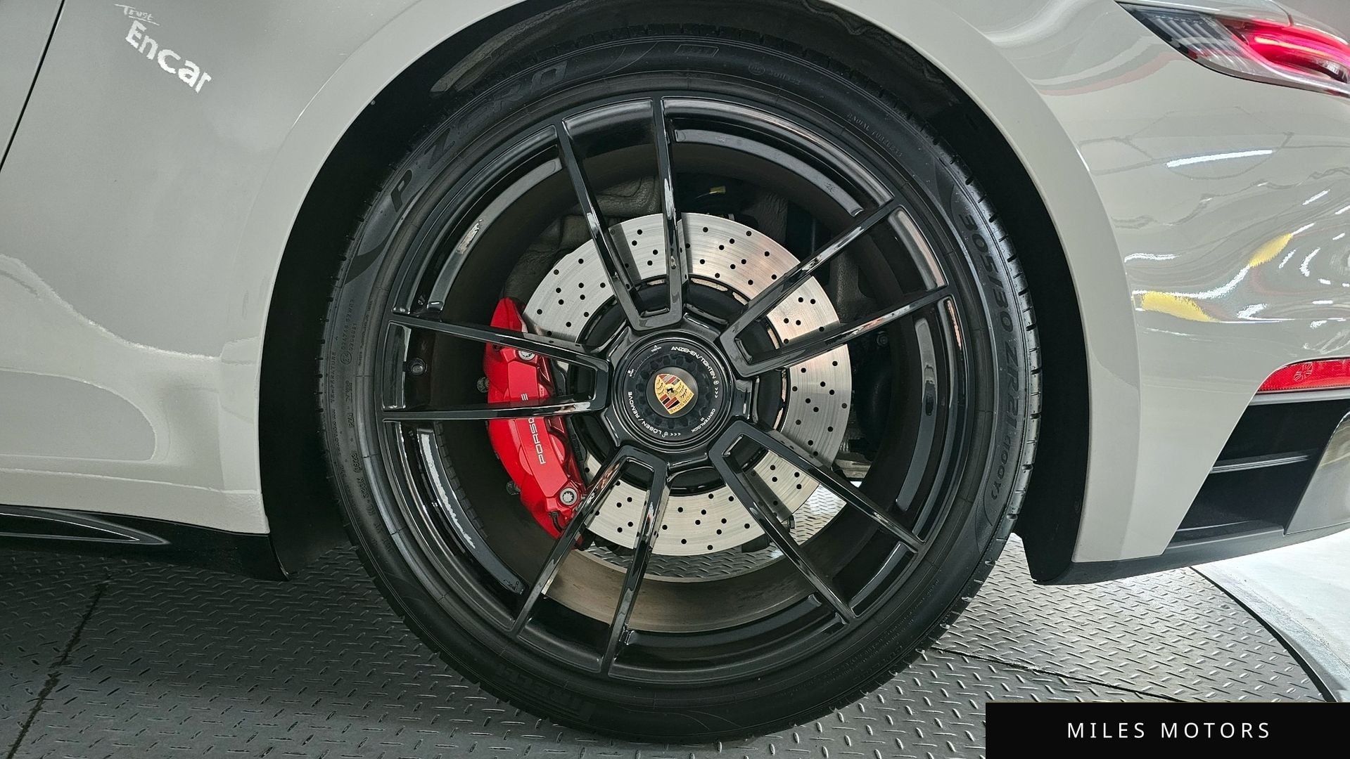 Porsche 911 (992) 2023 — миниатюра 7