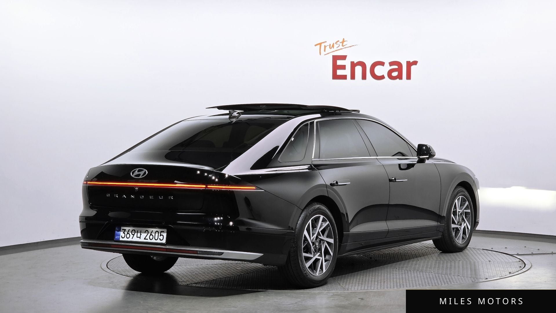 Hyundai Grandeur 2023 — миниатюра 2