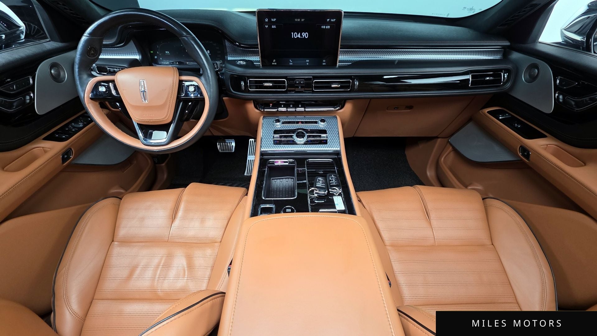 Lincoln Aviator 2022 — миниатюра 10