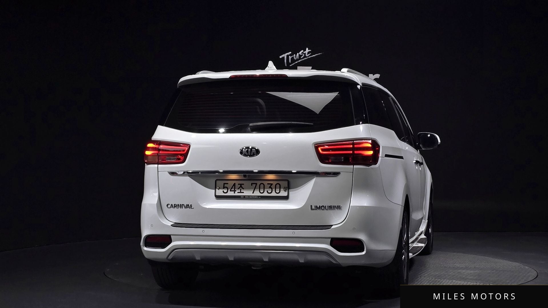 Kia Canival 2019 — миниатюра 3